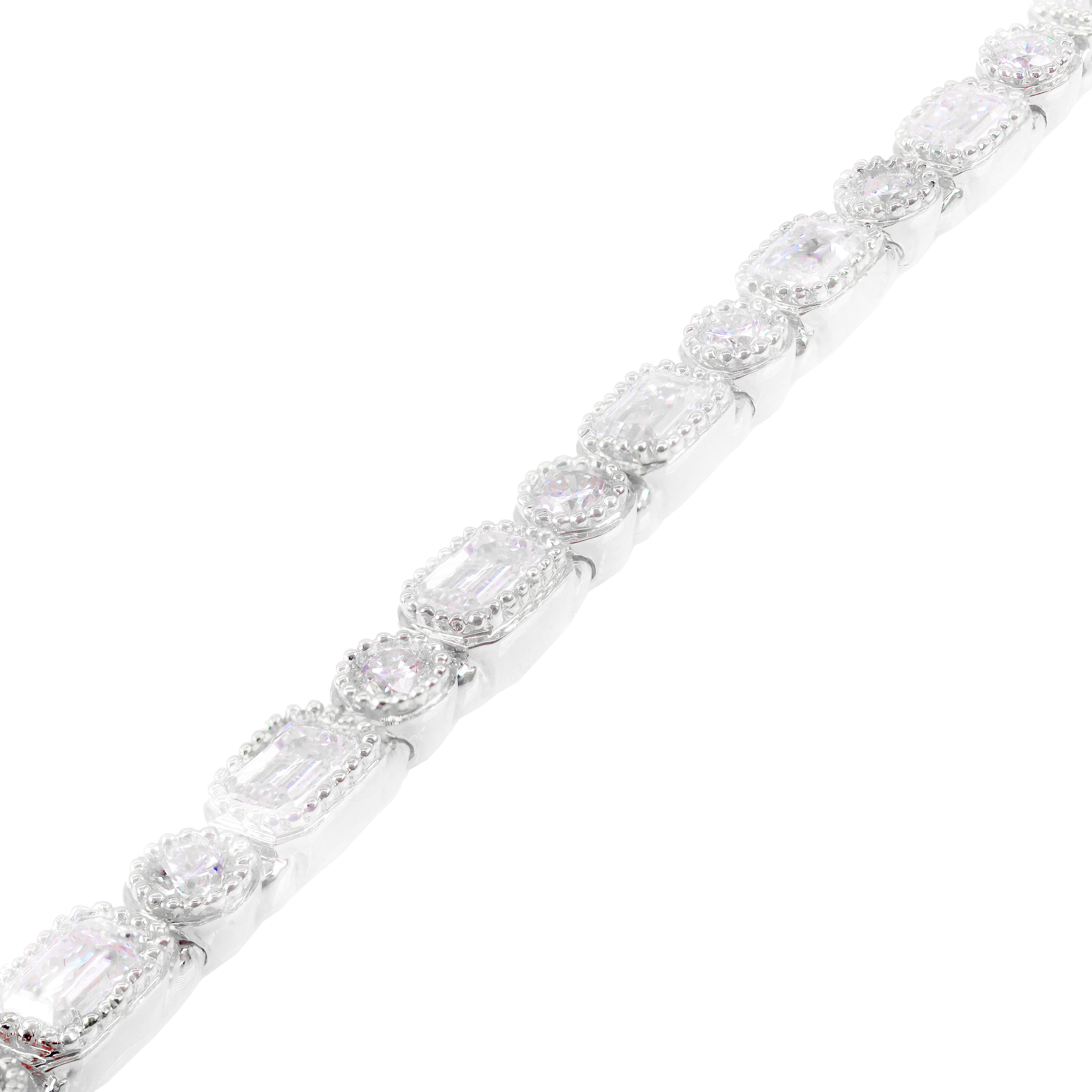 Alternating Round & Emerald Cut Diamond Tennis Bracelet