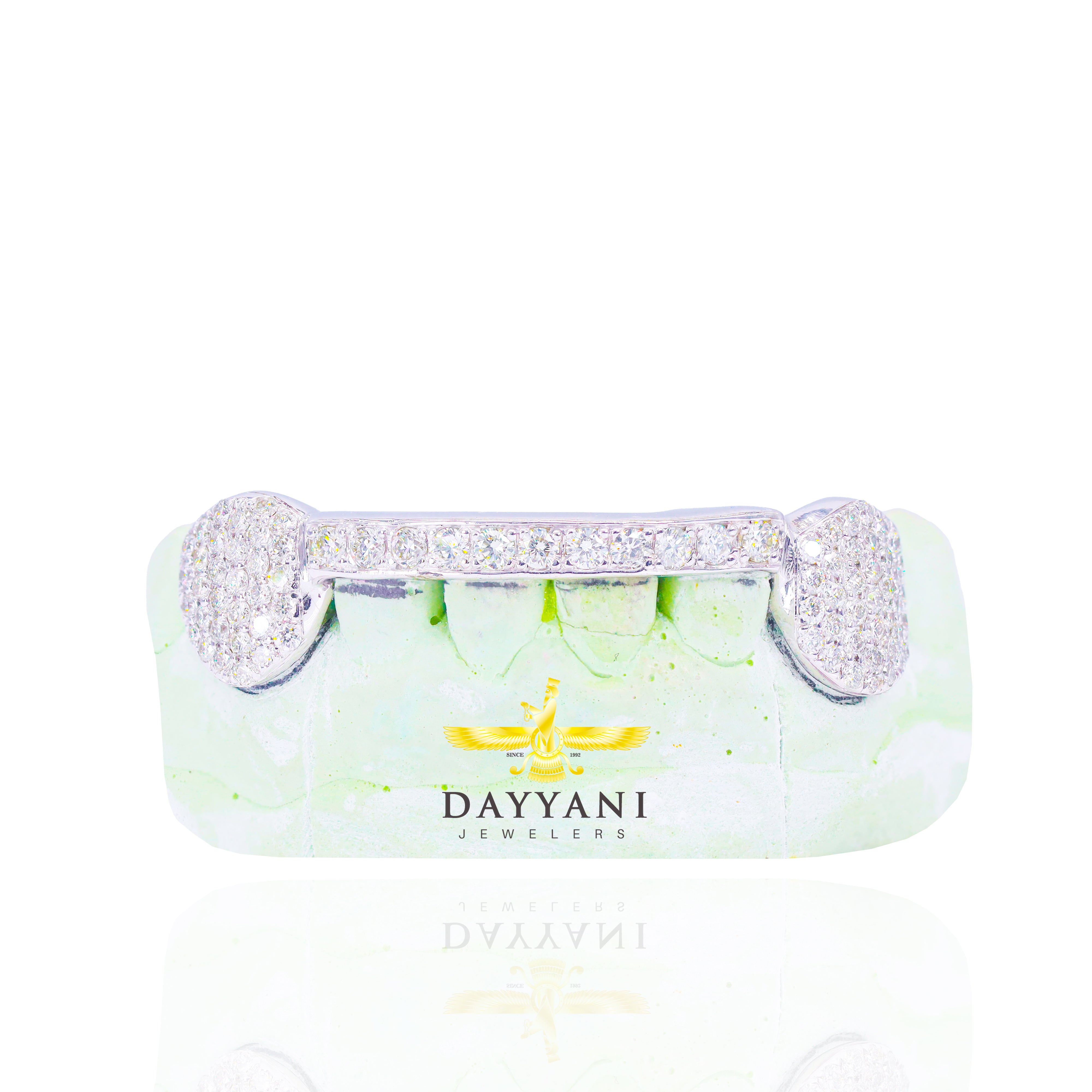 Custom One Row Diamond Bar with Diamond Fangs Gold Grillz
