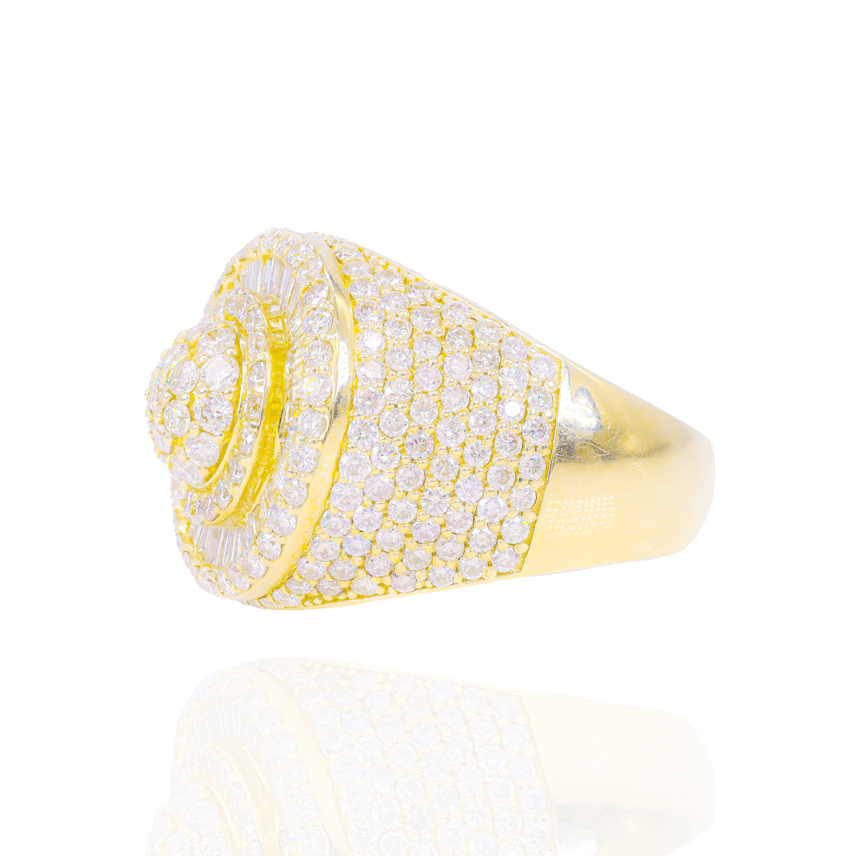 Baguette & Round Diamond Turbine Diamond Ring