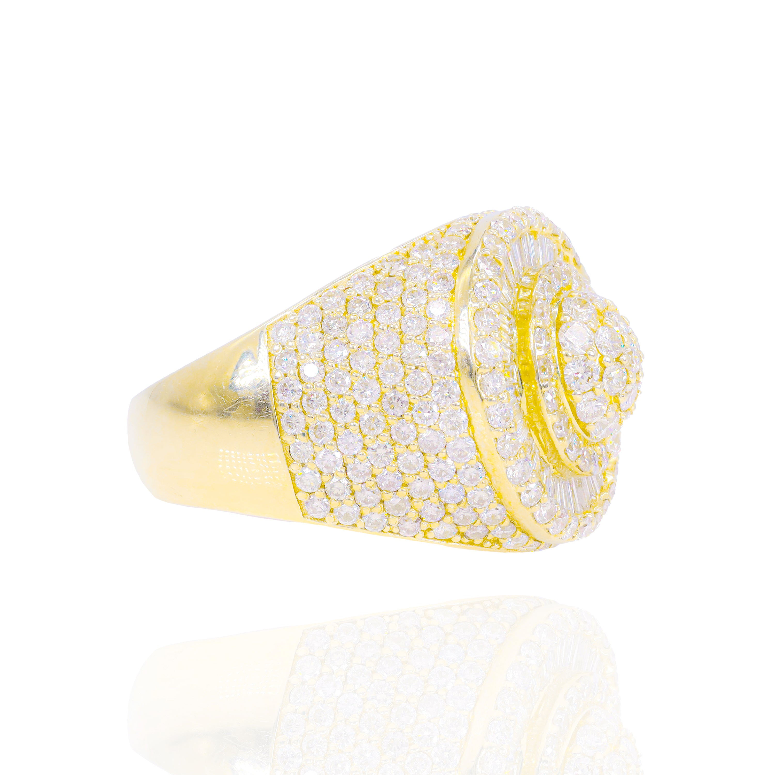 Baguette & Round Diamond Turbine Diamond Ring