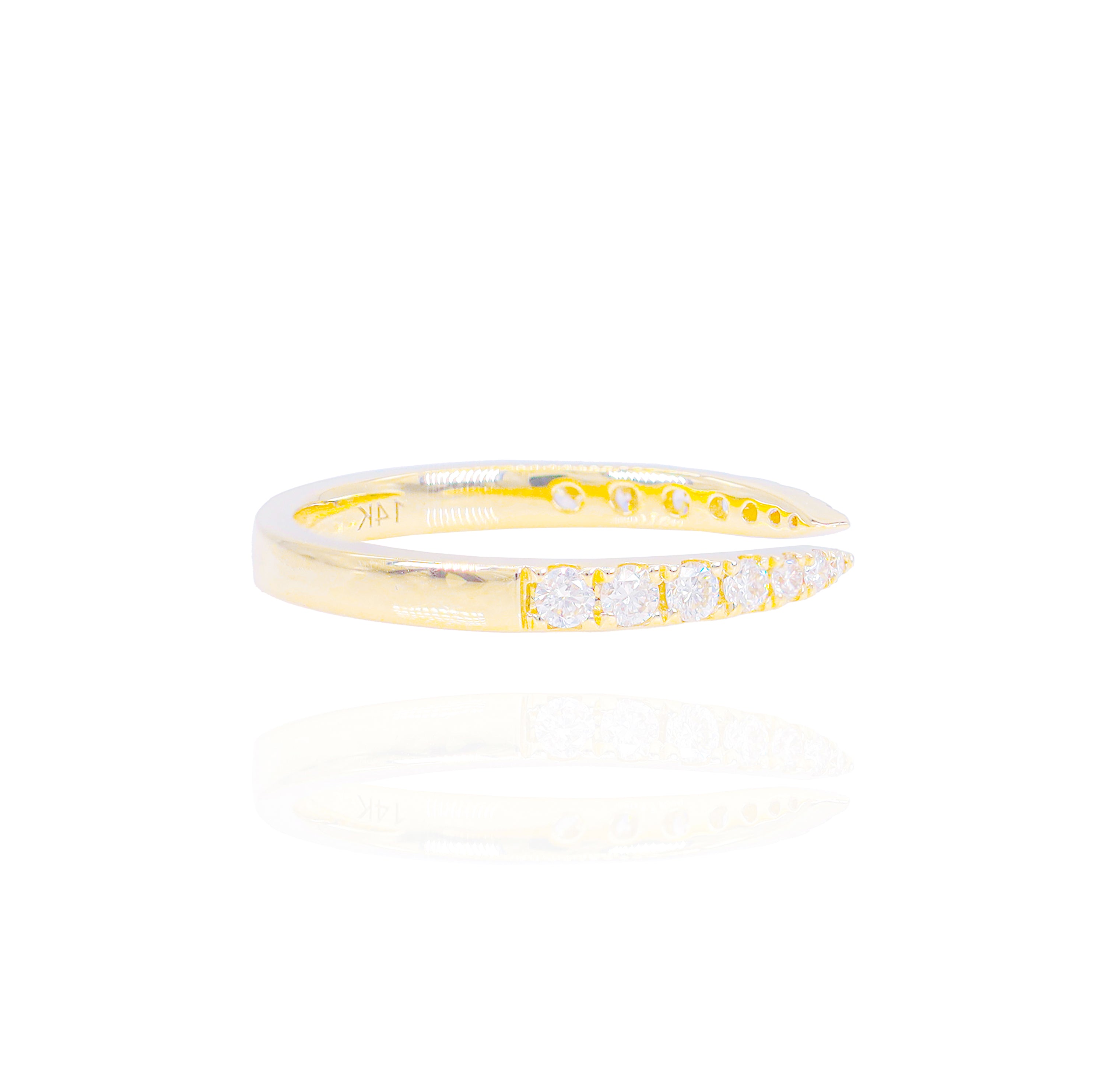 One Row Diamond Open Claw Ring