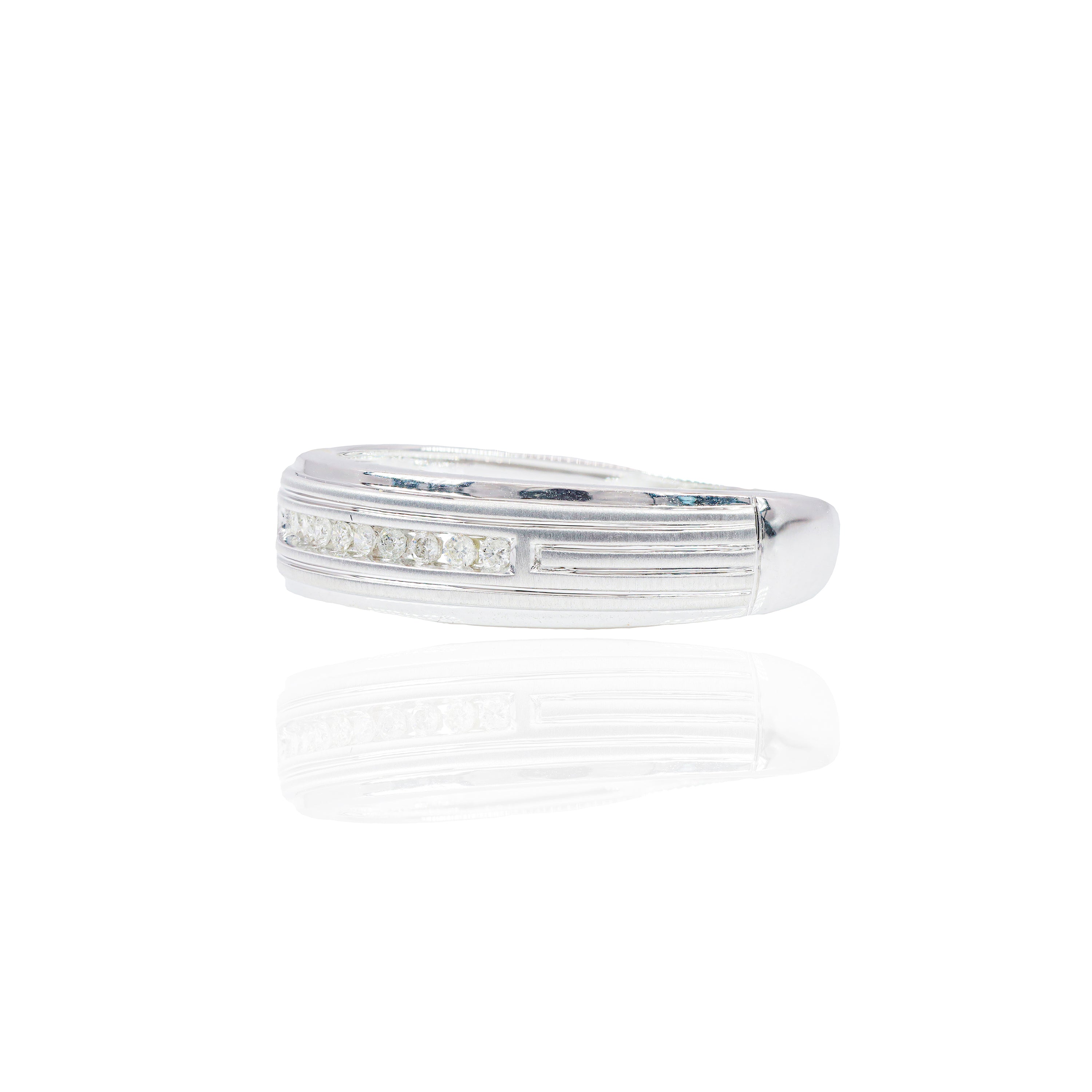 One Row Diamond with Stripes Men's Band
