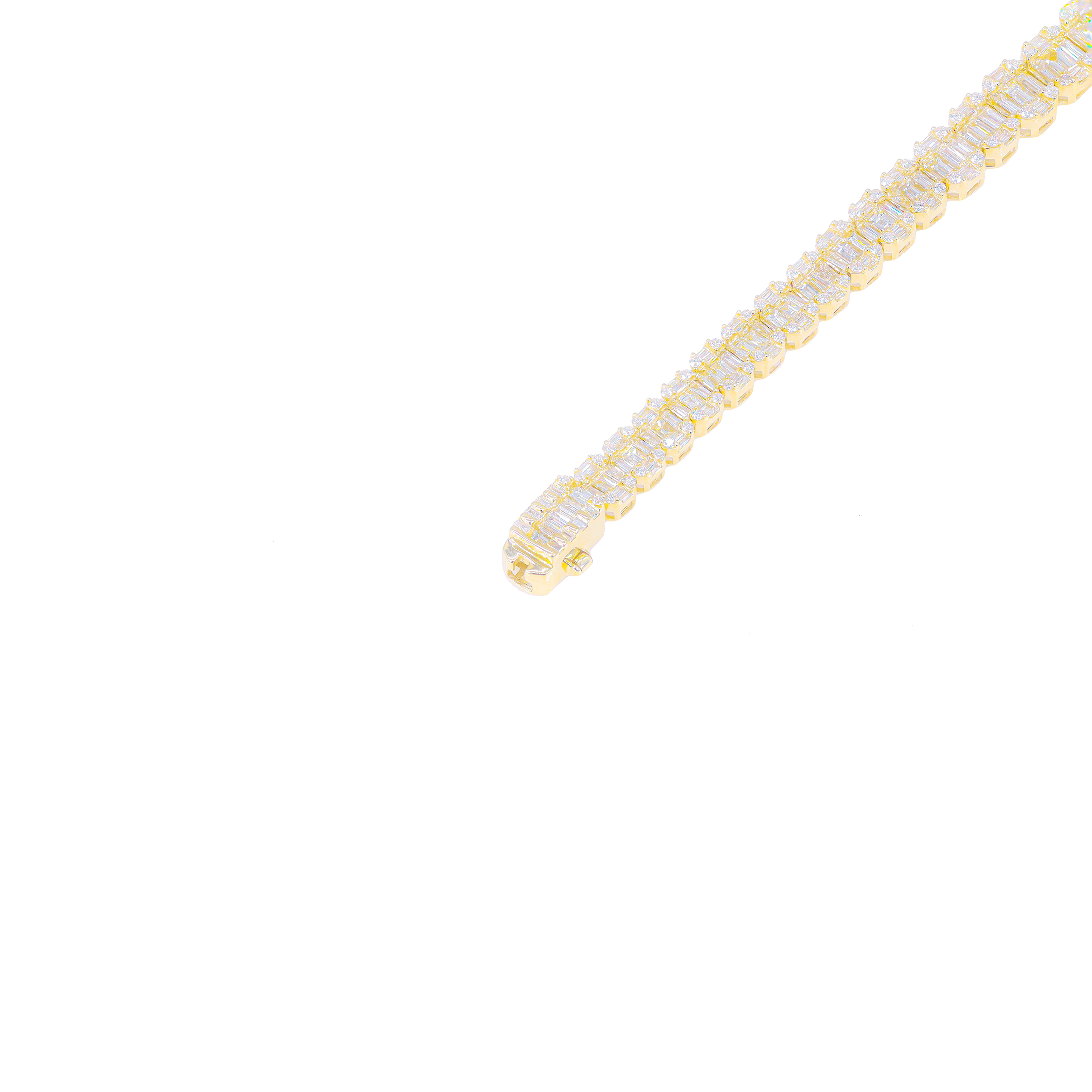 Graduating Oval Link Baguette & Round Diamond Bracelet