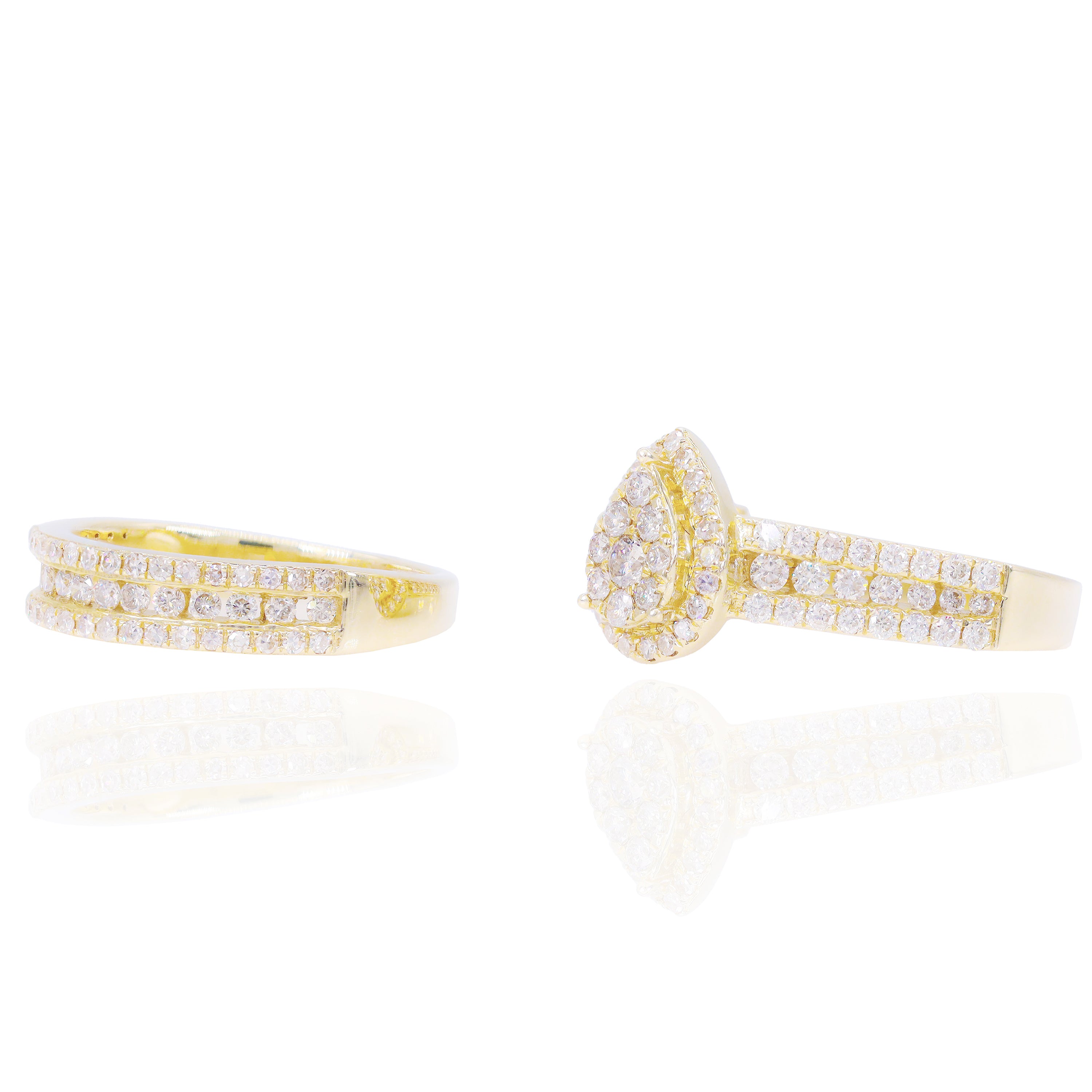 Pear Shaped Diamond Engagement Ring & Band