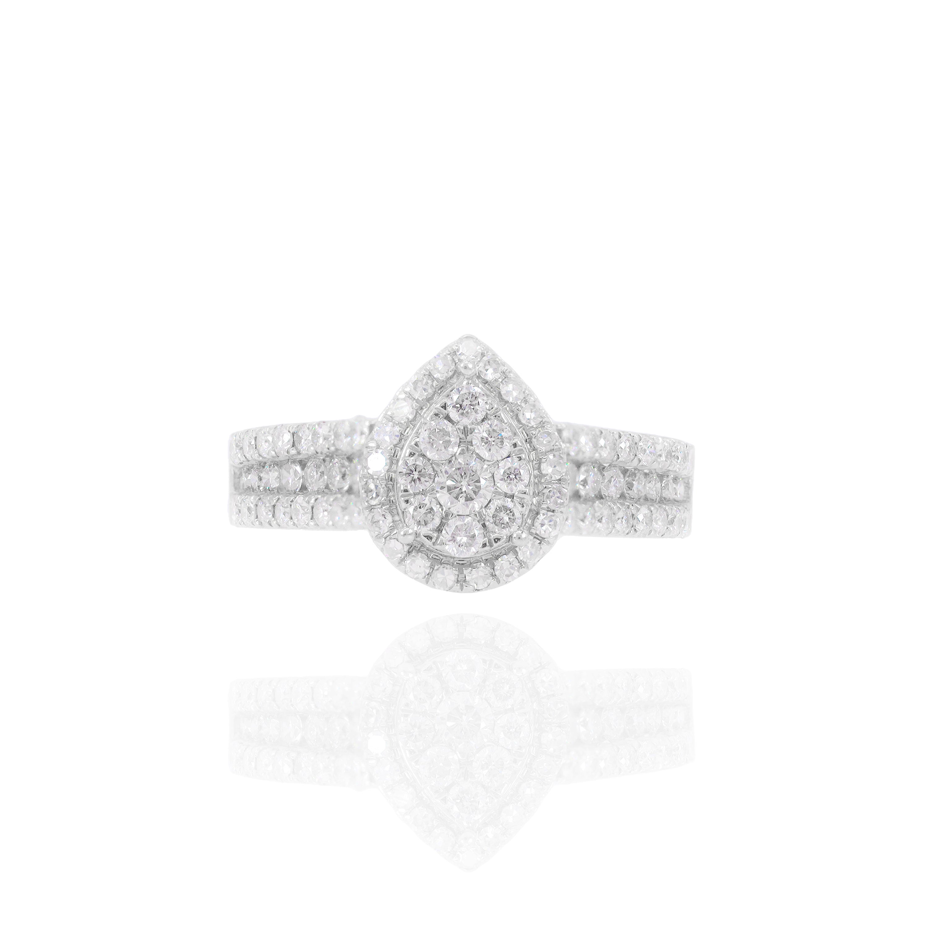 Pear Shaped Diamond Engagement Ring & Band