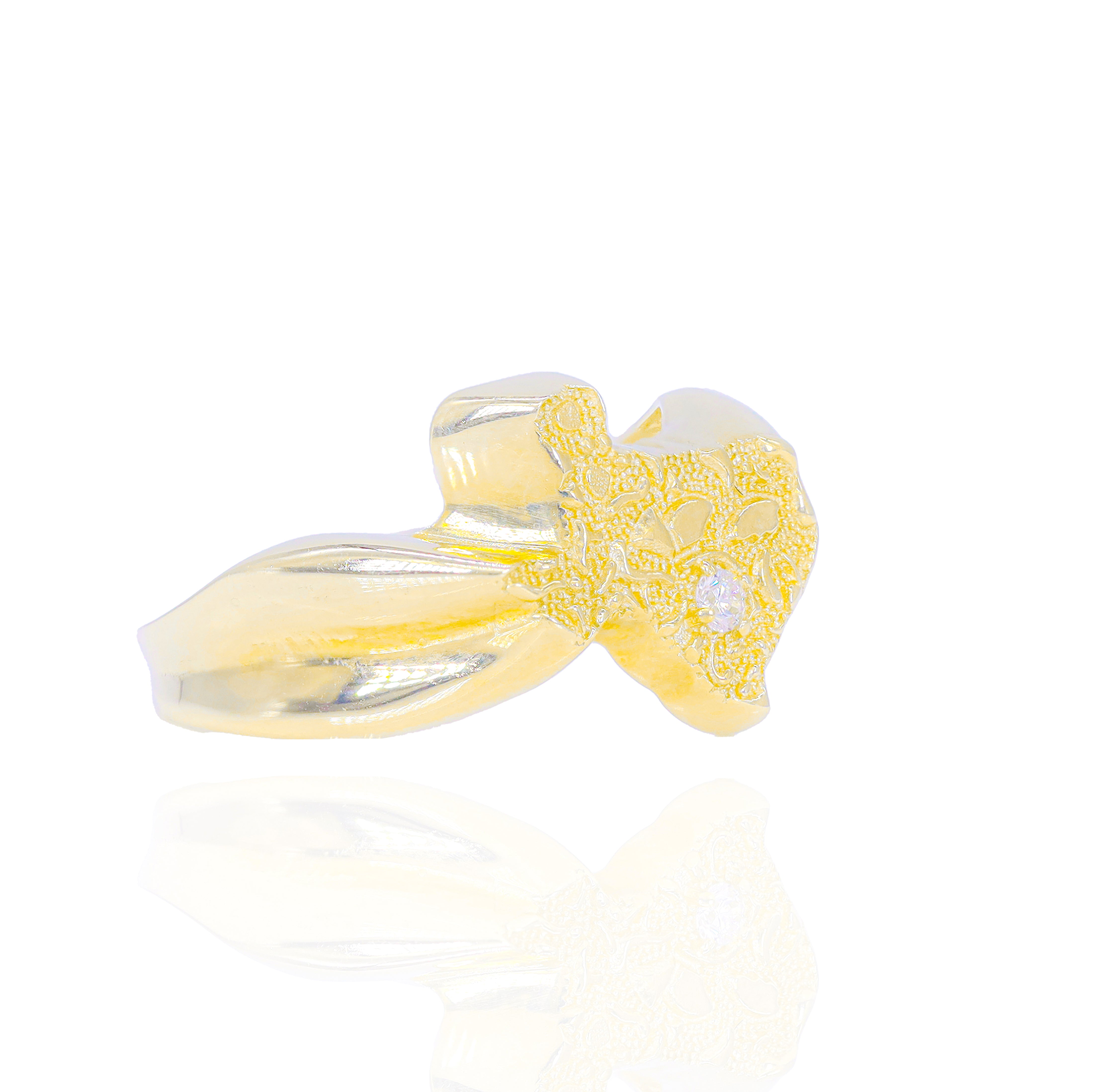 Texas Shaped Nuget Gold Ring w/ Single Diamond