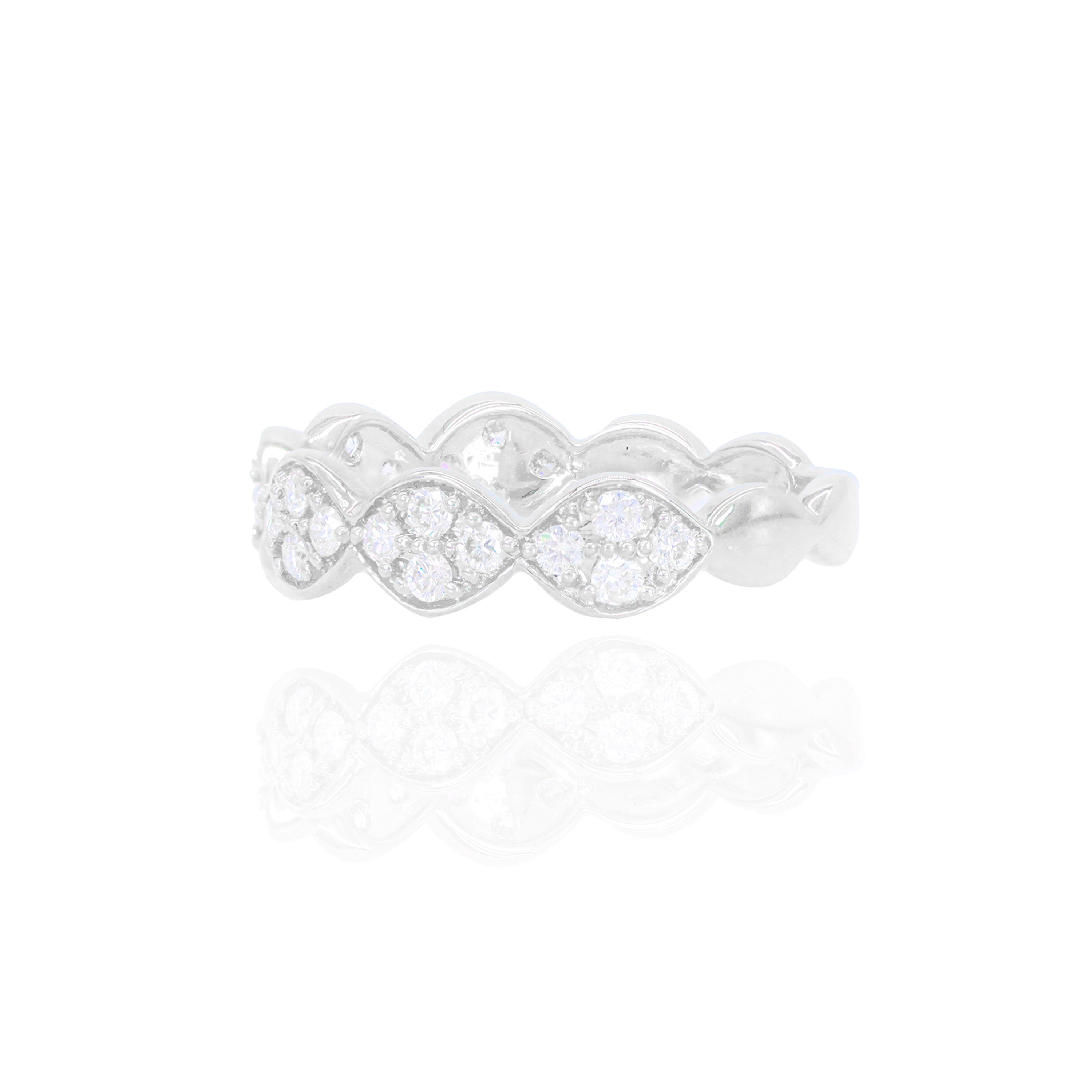 Wavy Diamond Ring