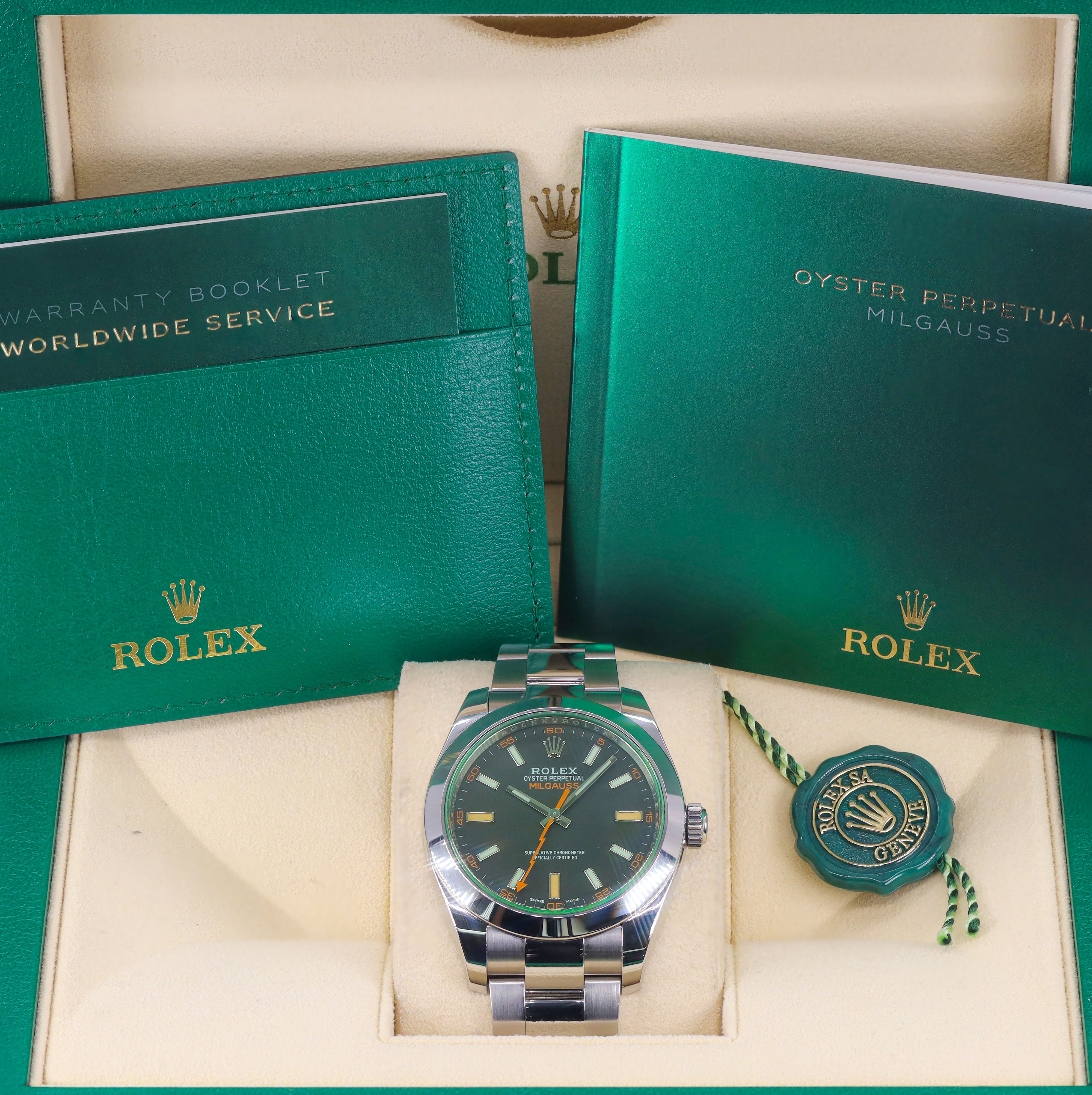 Rolex Milgauss 40mm 116400GV Mens Oystersteel Smooth Bezel & Intense Dial