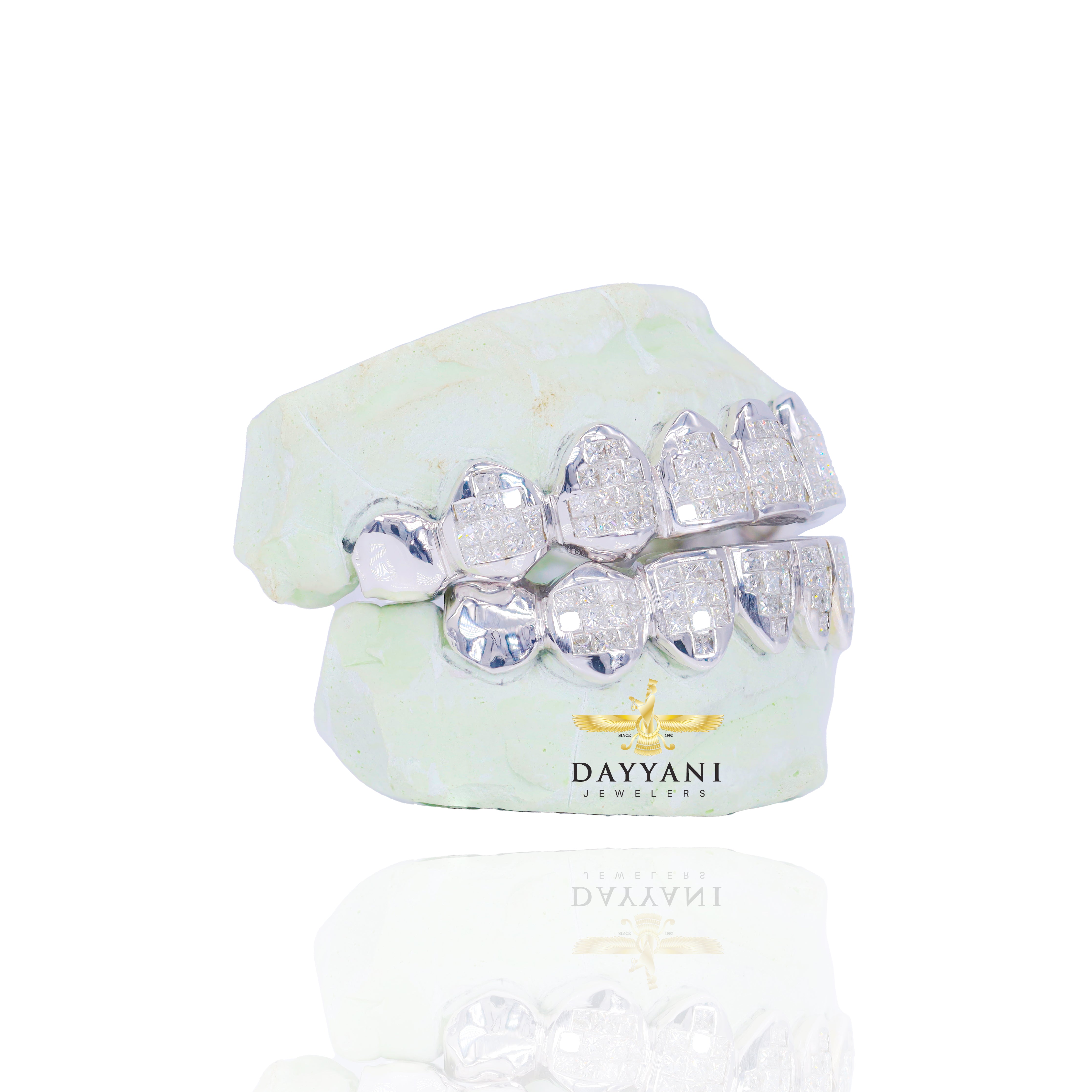 Custom VVS Diamond Grillz Hand Set Natural Princess Cut Diamond Gold Grillz (Invisible Setting)