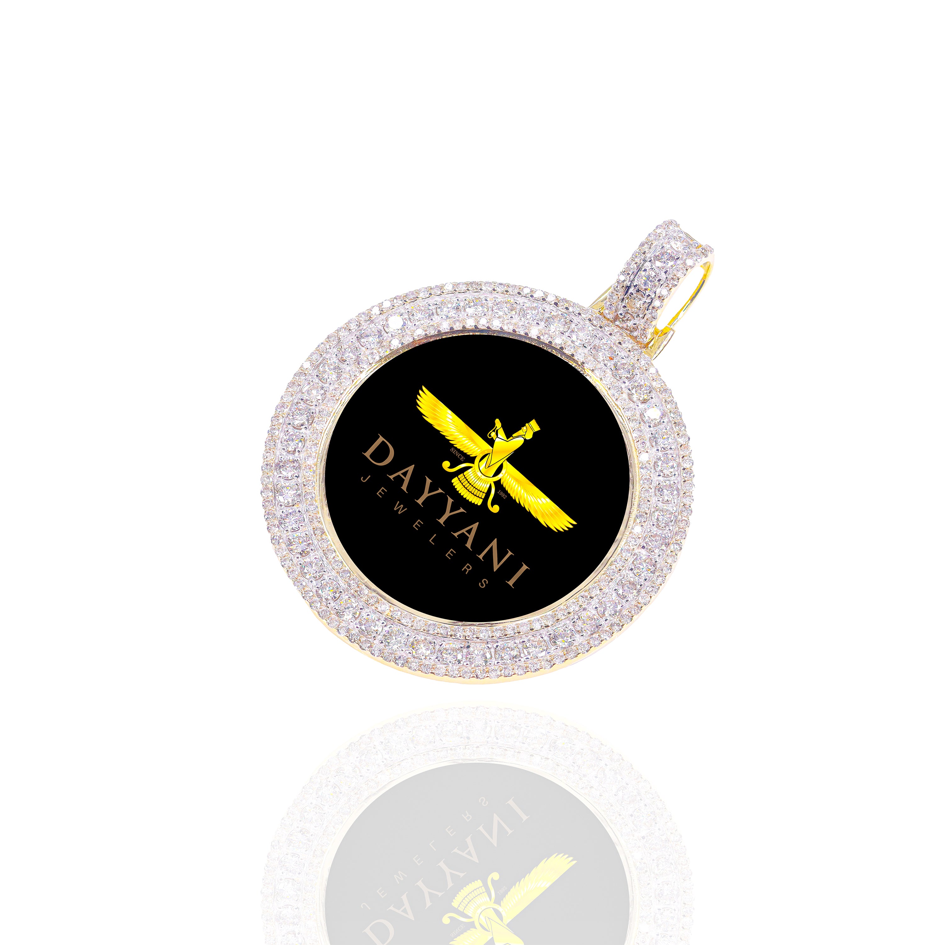 1.50 Inch Big Pointer Round Memory Diamond Pendant