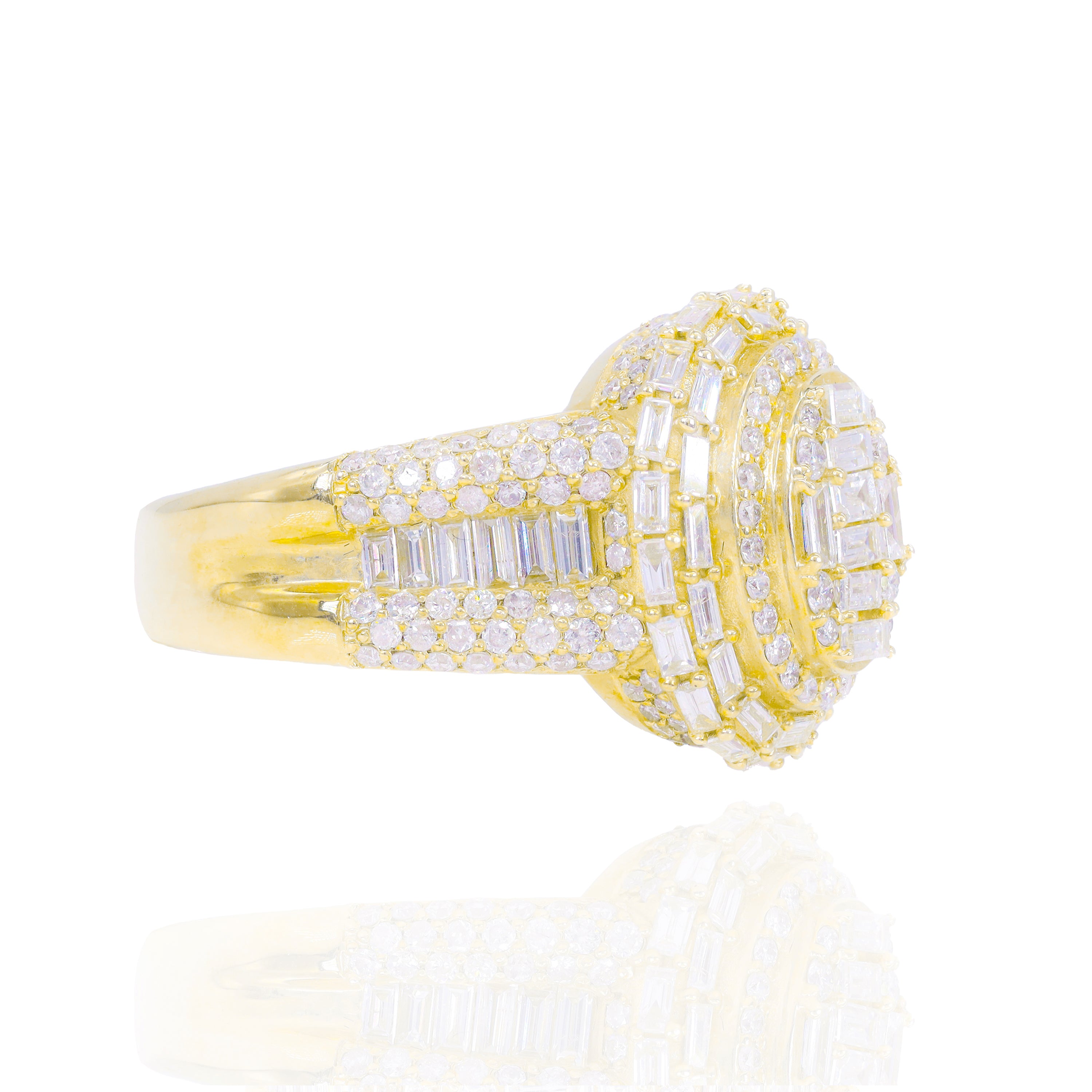 Baguette & Round Diamond Dome Oval Diamond Ring
