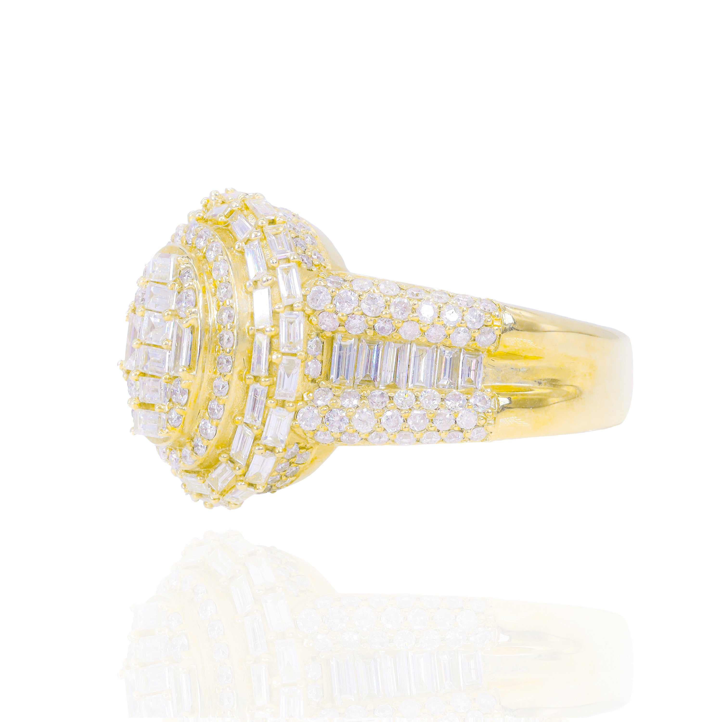 Baguette & Round Diamond Dome Oval Diamond Ring