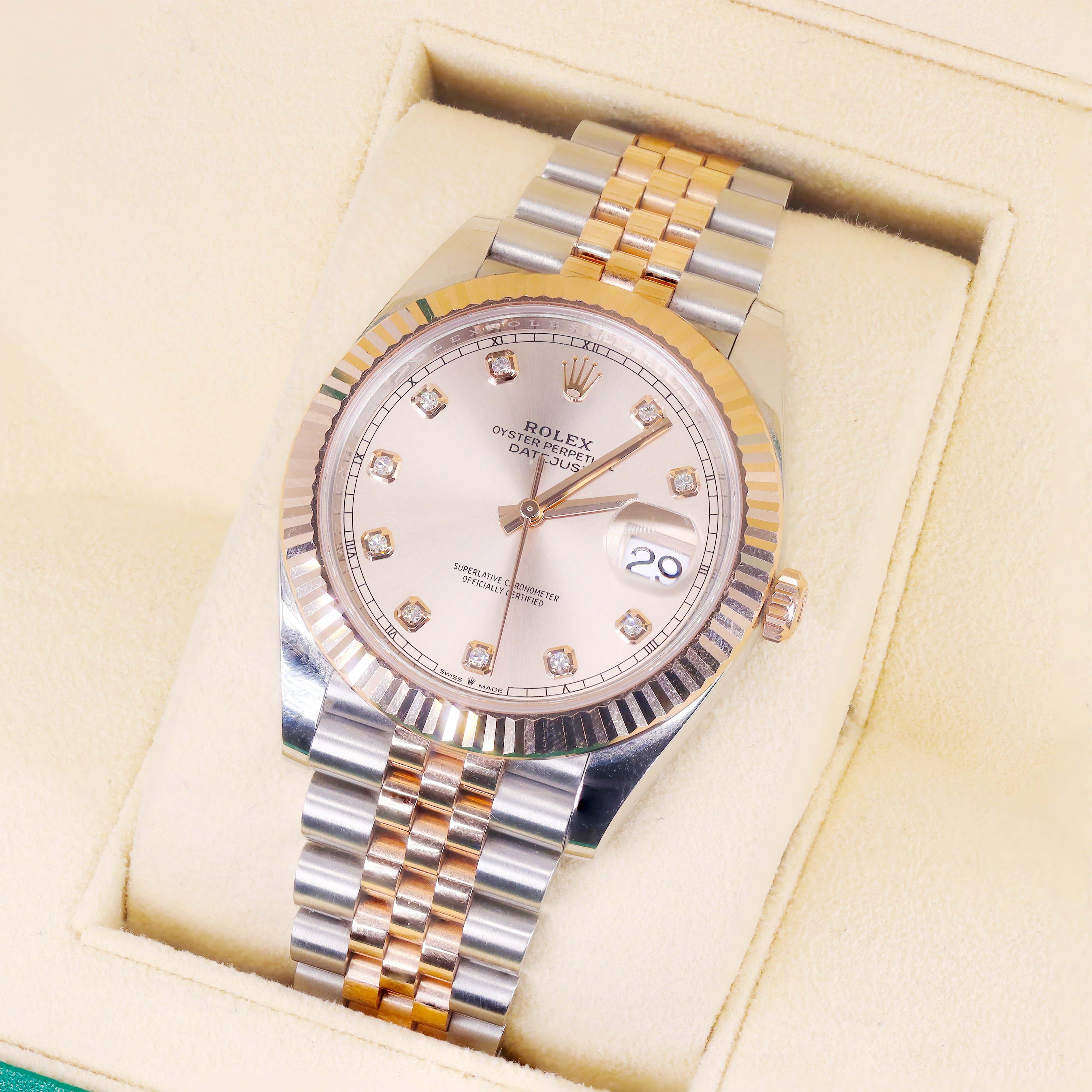 Rolex Datejust 41mm 126331 Jubilee Two-Tone 18K Gold Fluted Bezel & SunDust Diamond Dial
