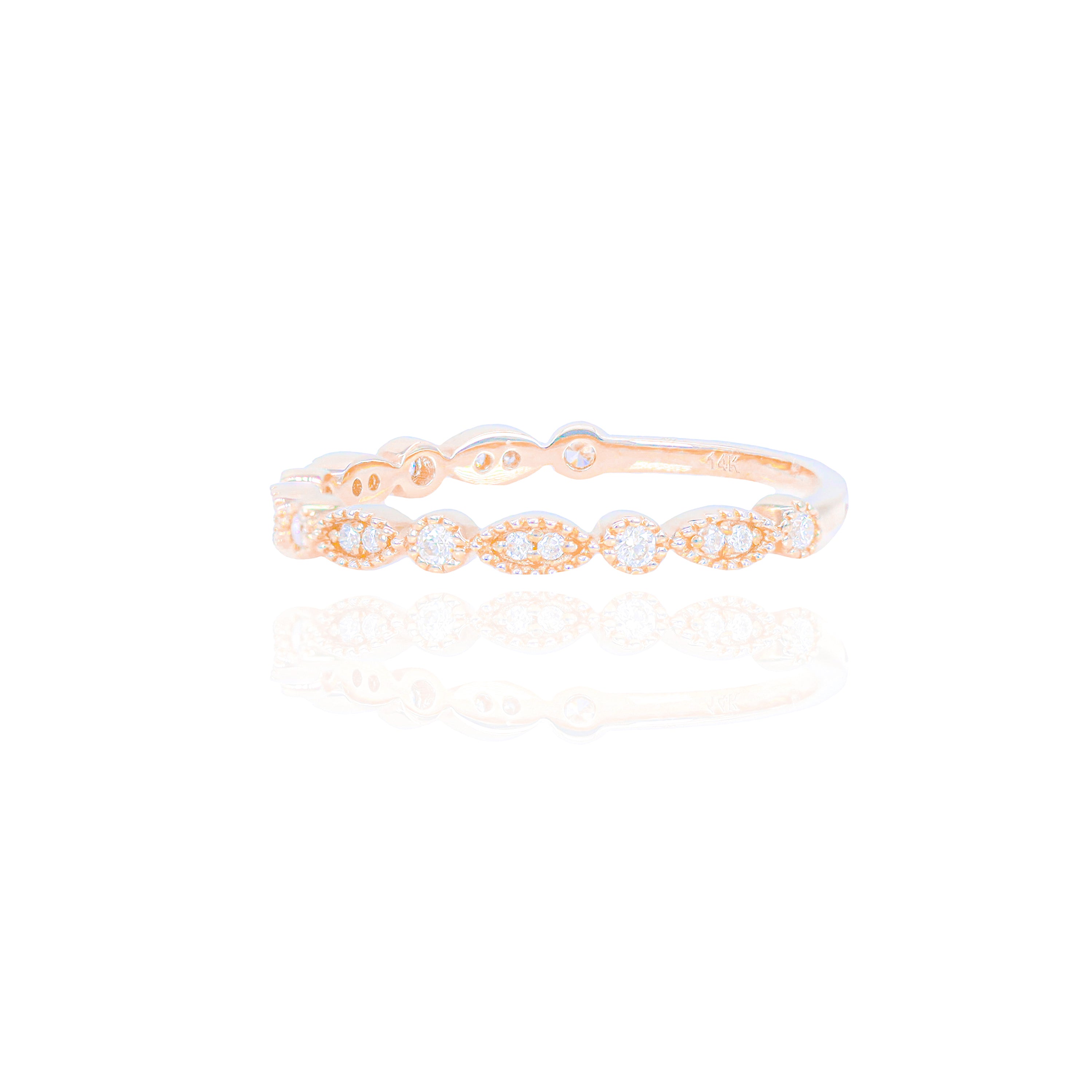 Alternating Pear & Round Shape Diamond Ring