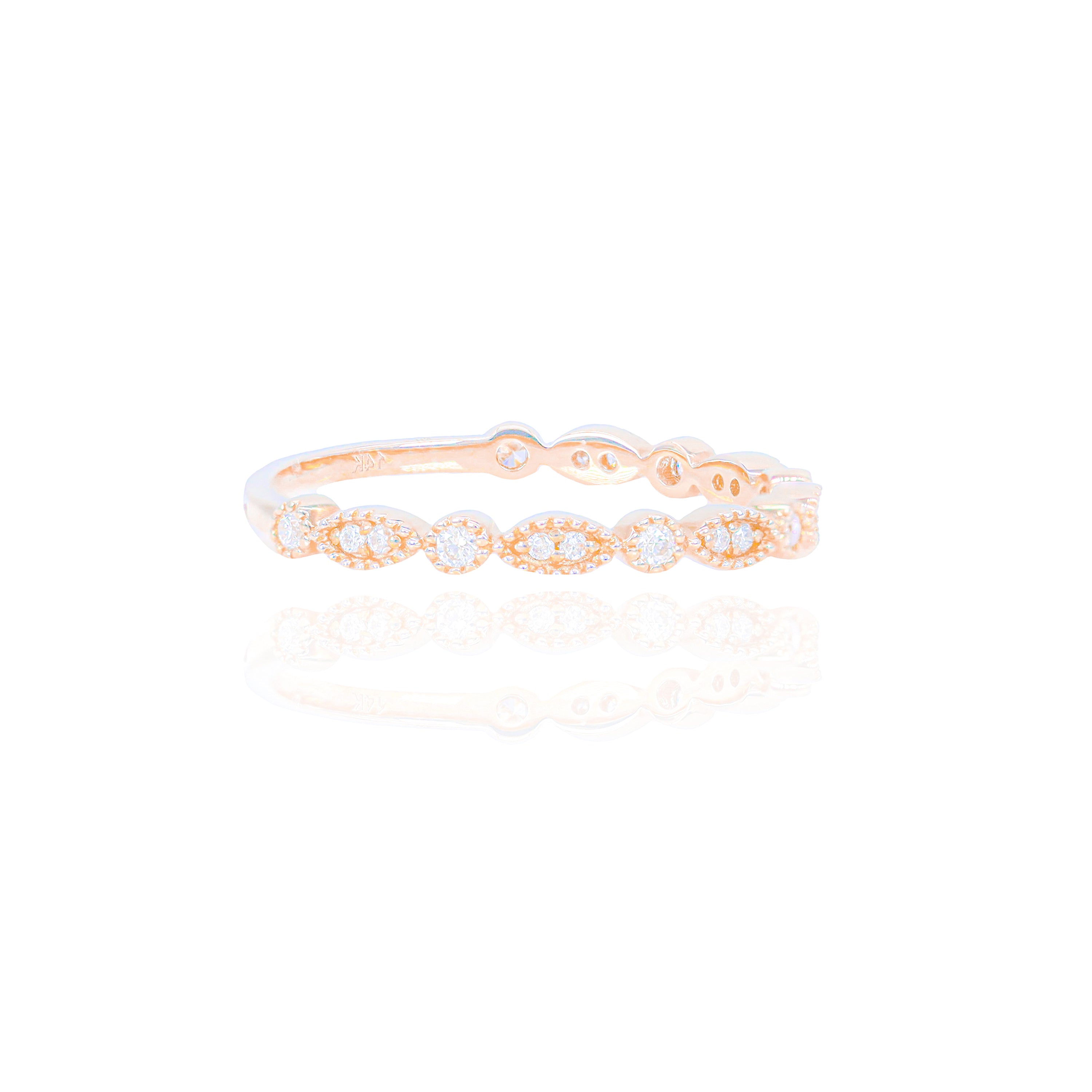 Alternating Pear & Round Shape Diamond Ring