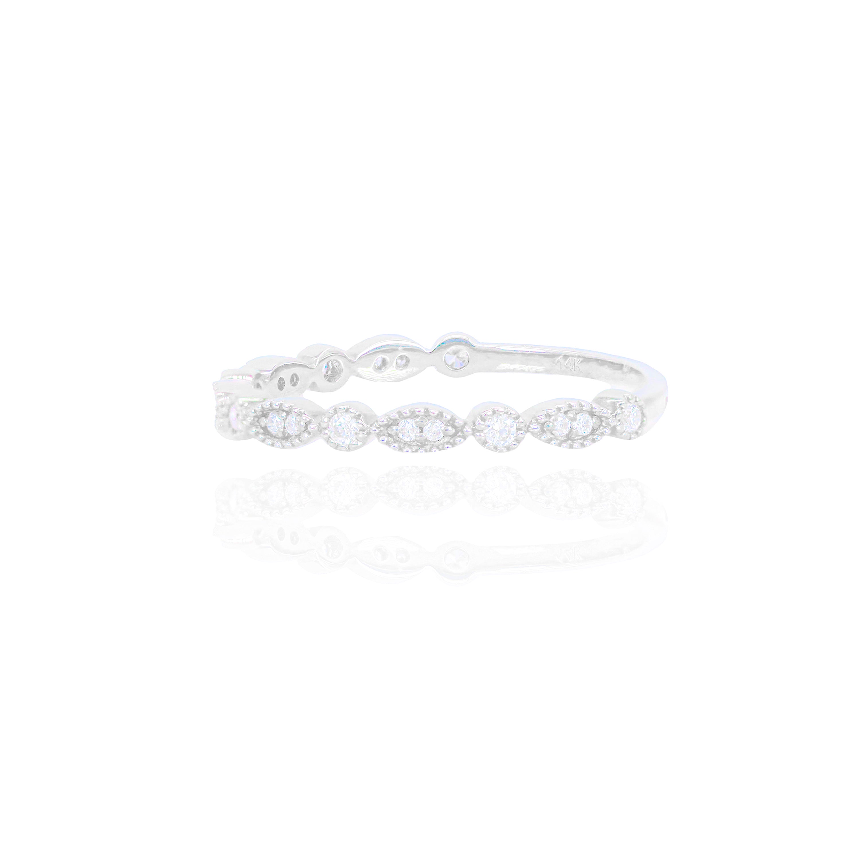 Alternating Pear & Round Shape Diamond Ring
