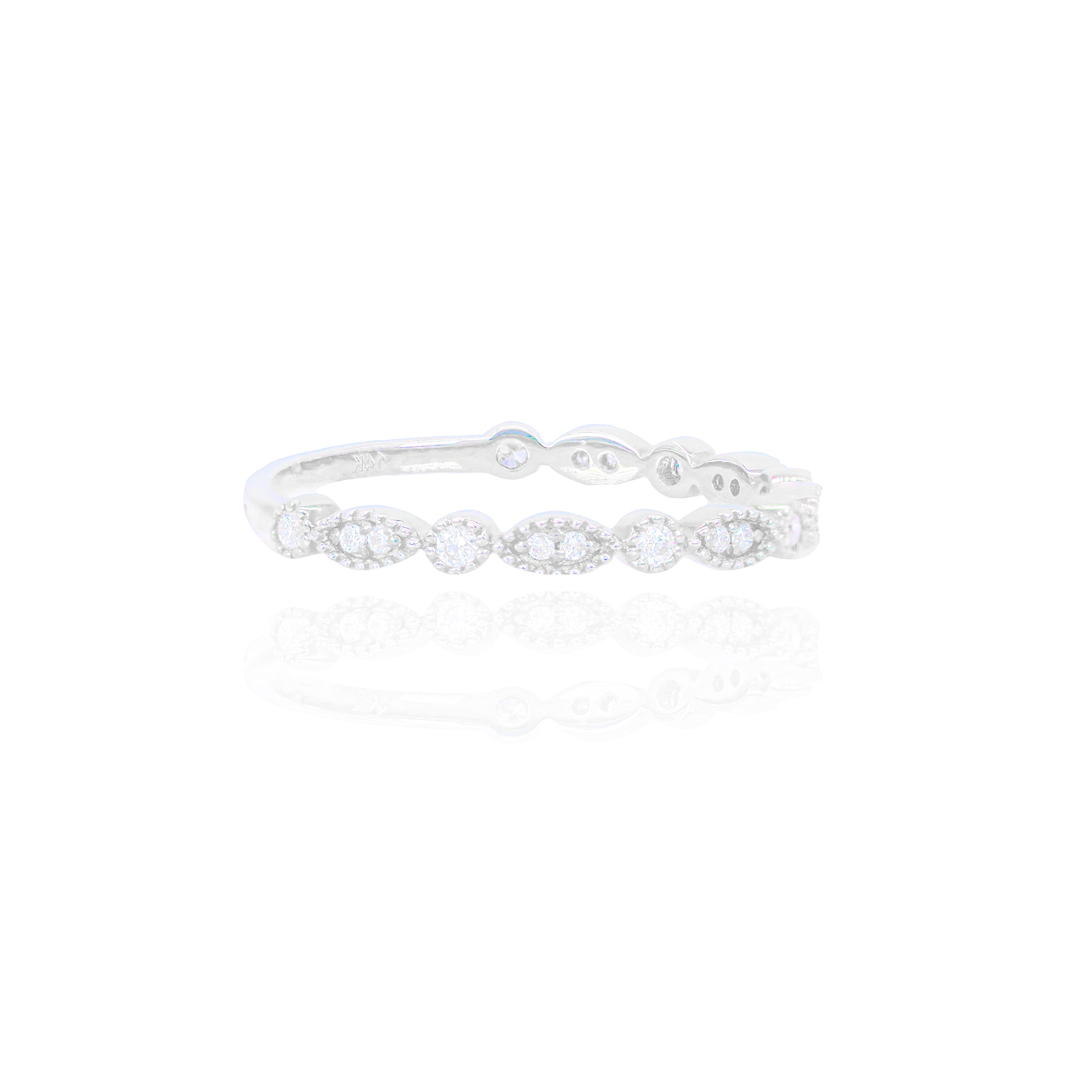 Alternating Pear & Round Shape Diamond Ring