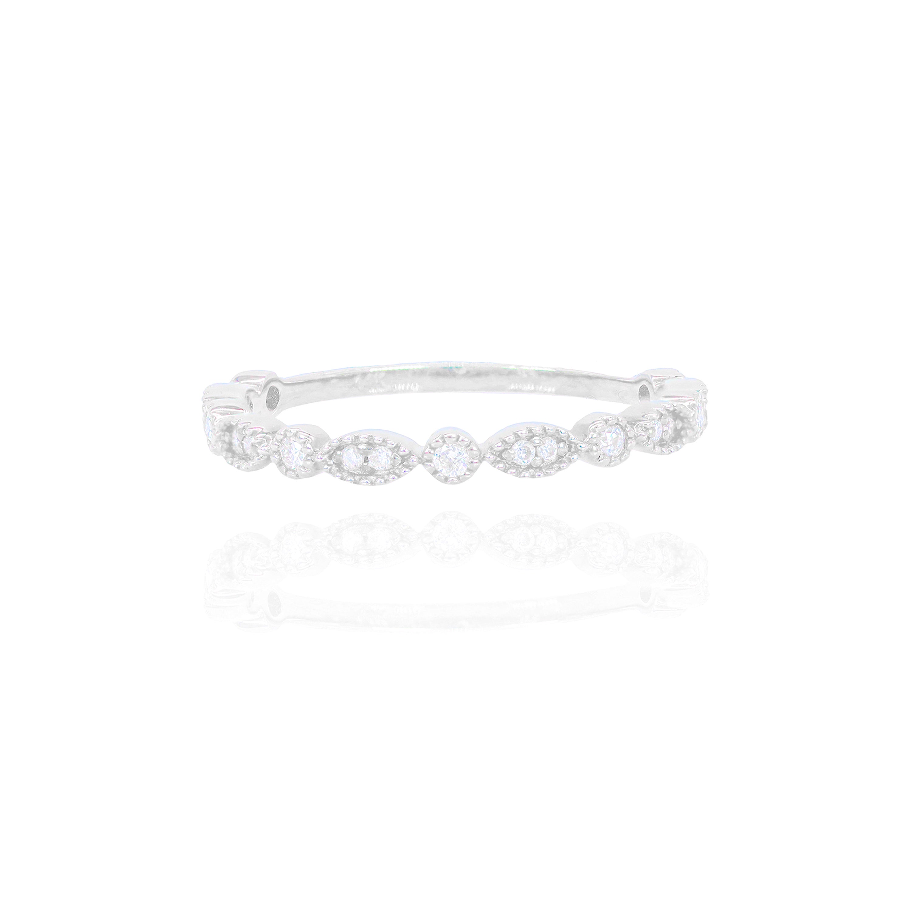 Alternating Pear & Round Shape Diamond Ring