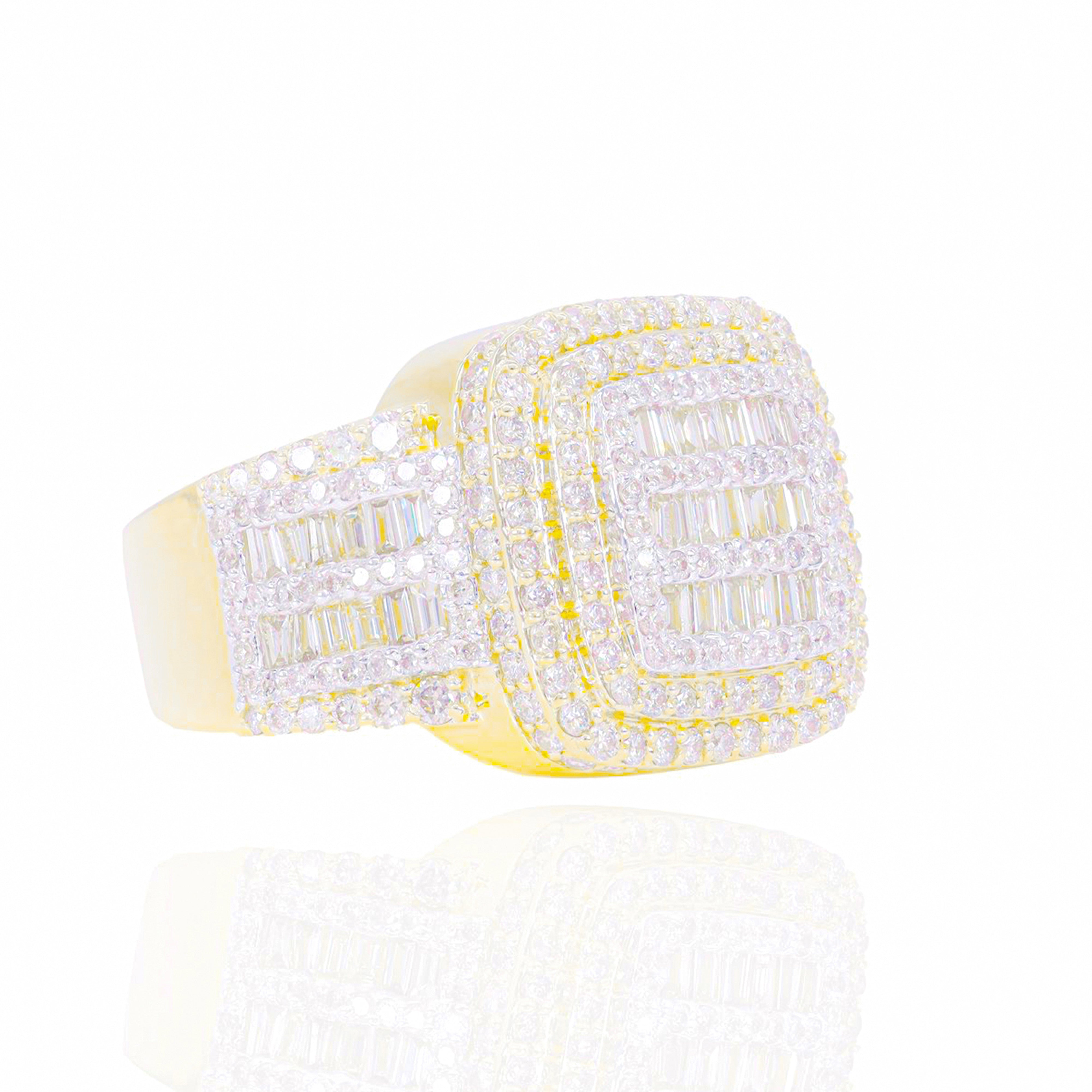 Square Baguette & Round Diamond Ring