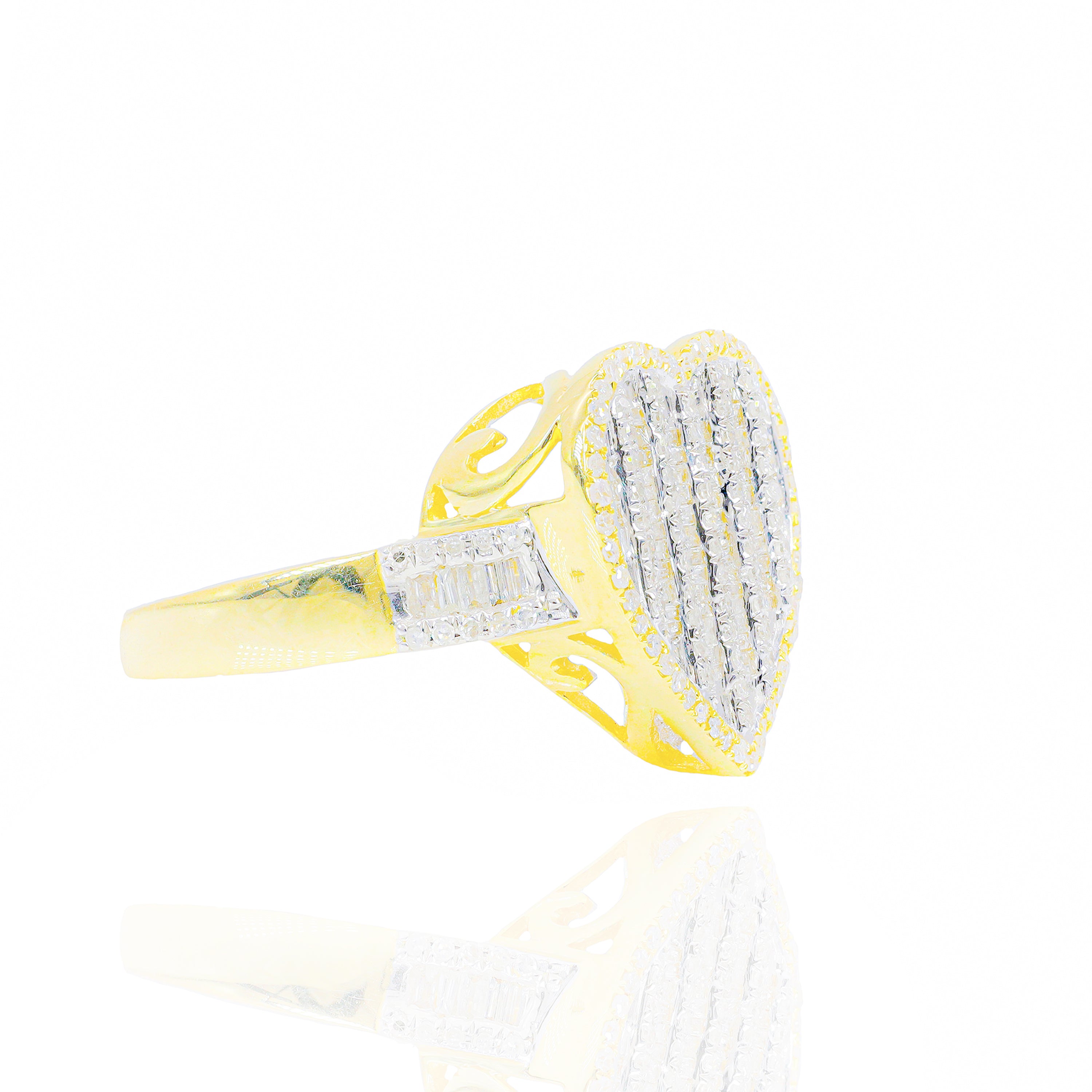 Baguette & Round Diamond Heart Ring