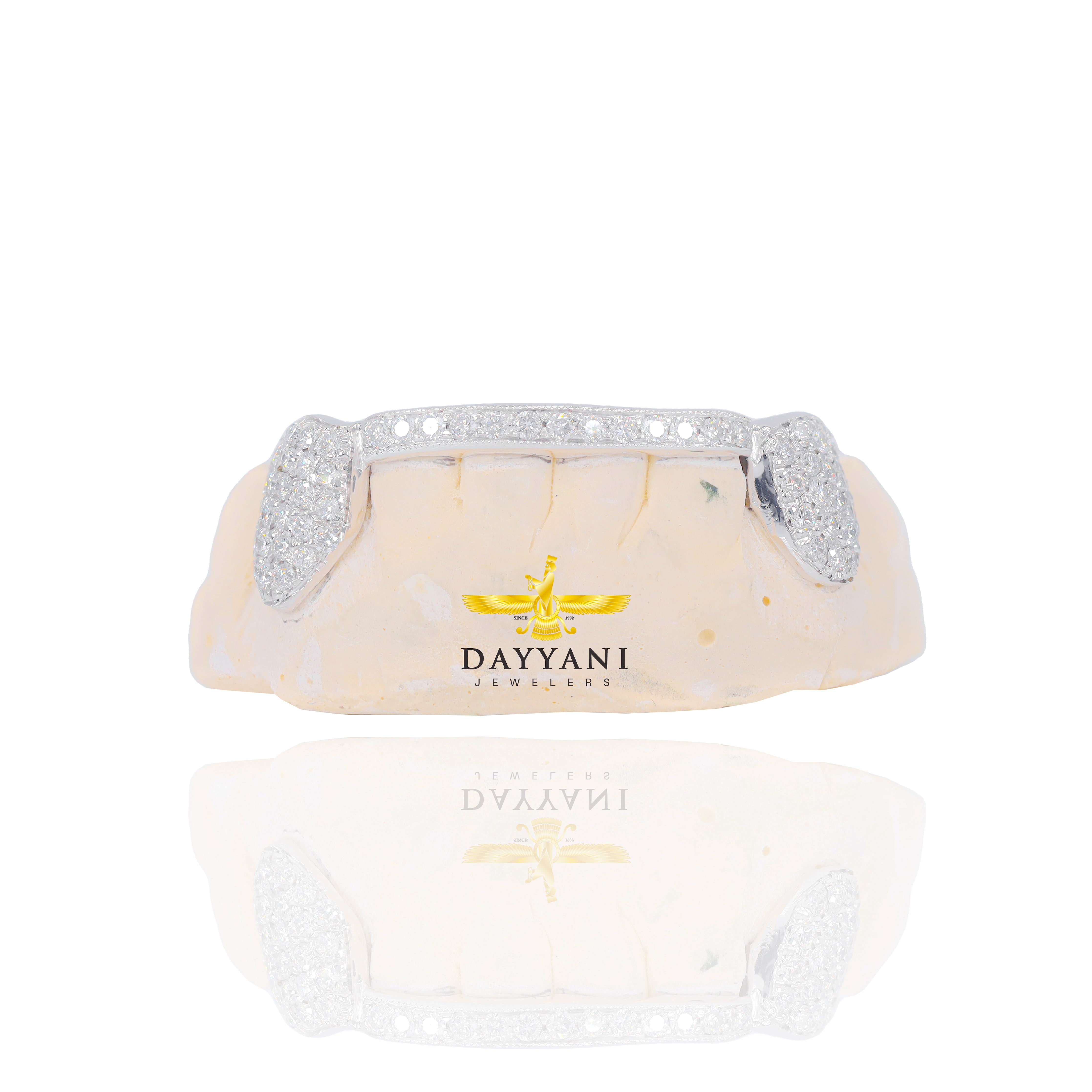 Custom One Row Diamond Bar with Diamond Fangs Gold Grillz