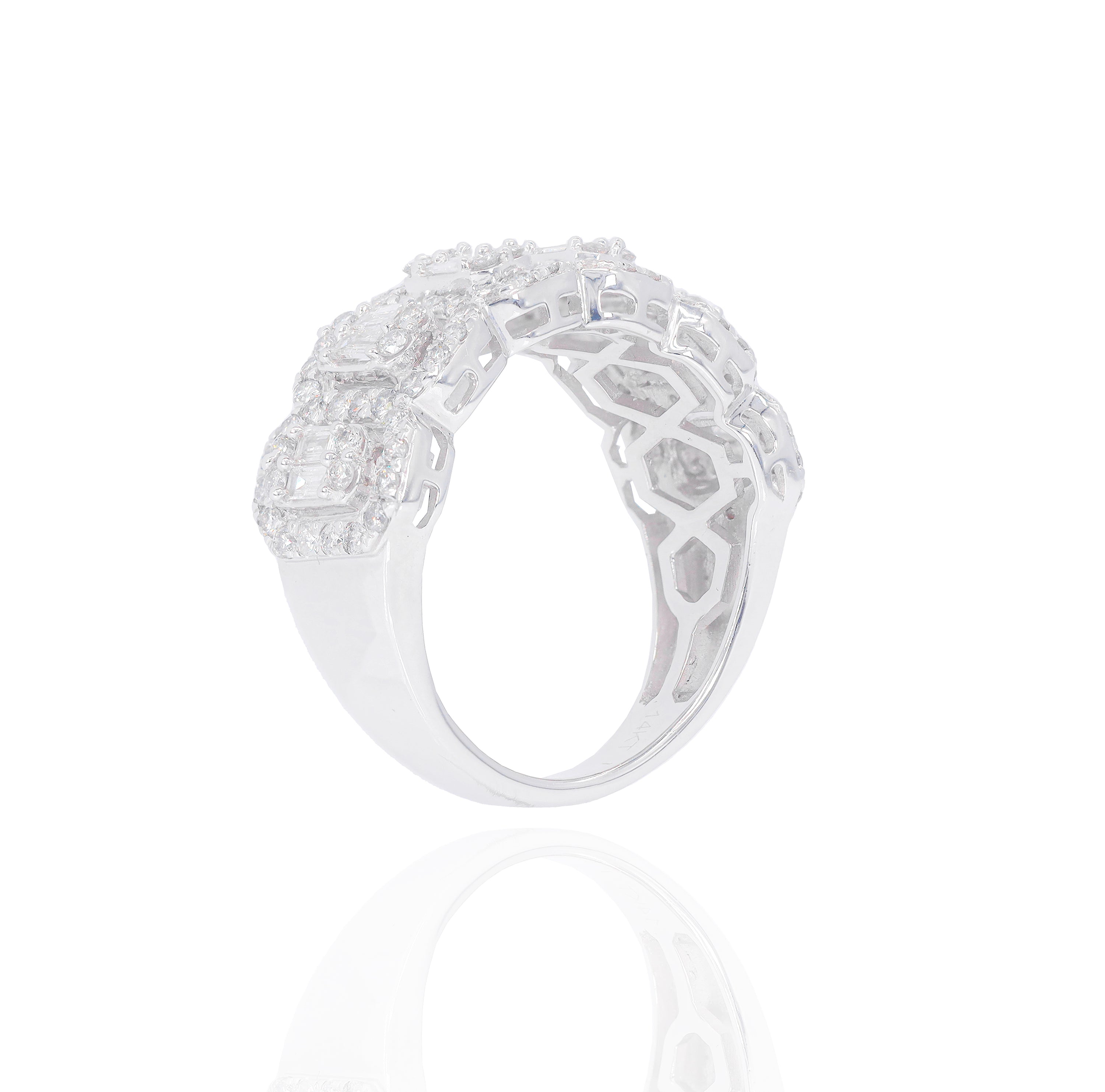 6 Sectional Diamond Ring w/ Baguette Center