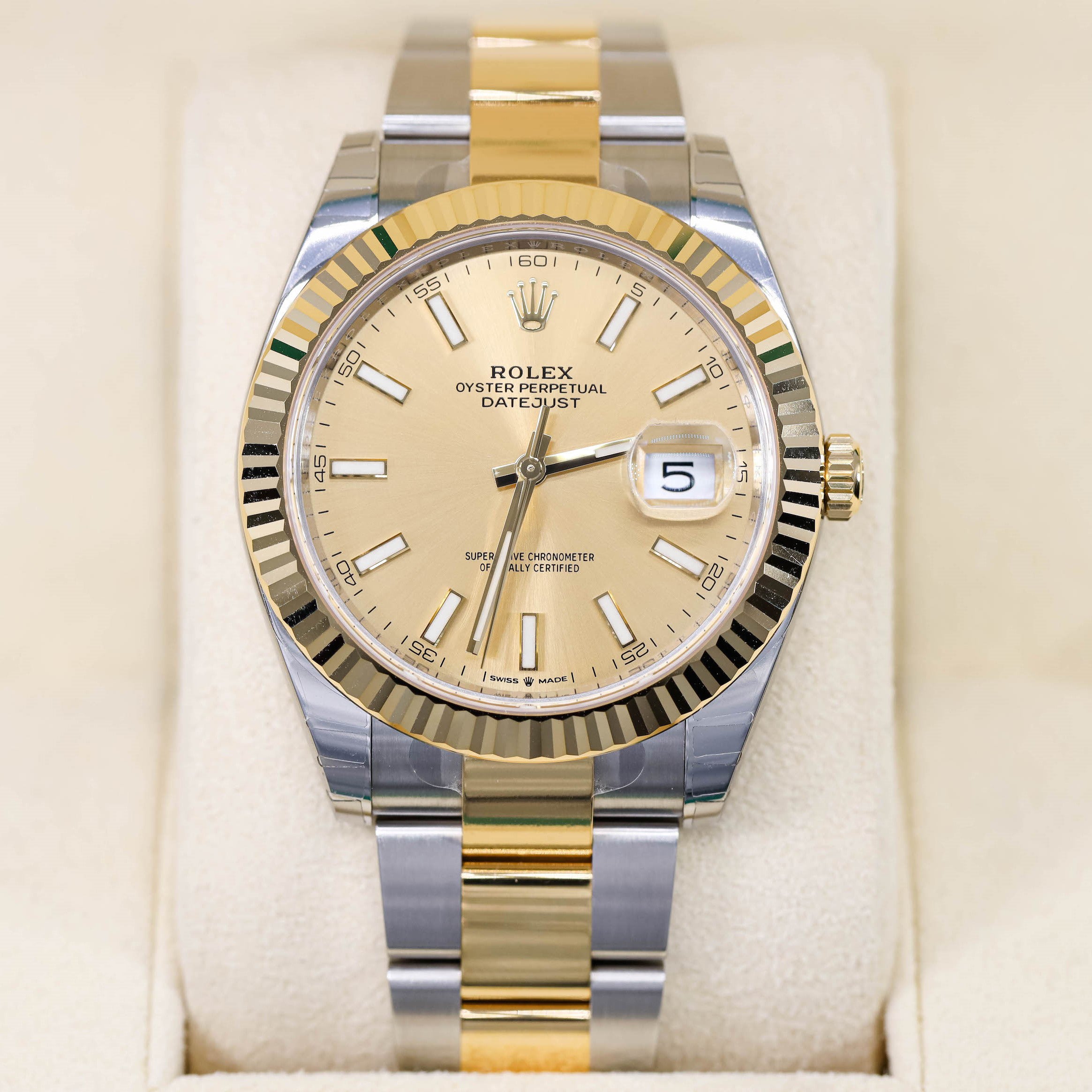 Rolex 126333 Datejust 41mm Mens Oyster Two-Tone 18K Gold Fluted Bezel & Champagne Dial