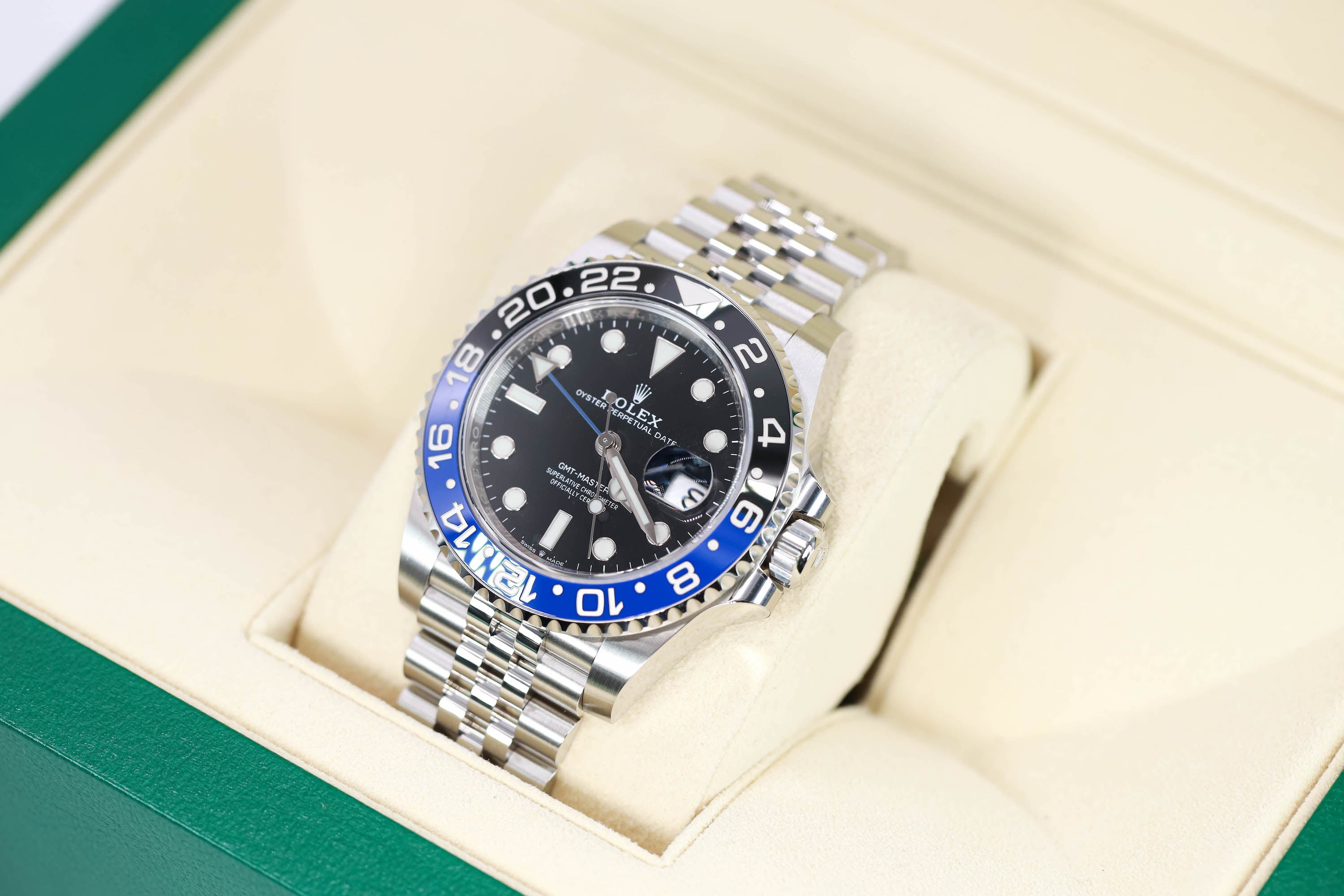 Rolex GMT-Master II Batman 40mm 126710BLNR Jubilee Oystersteel Bracelet