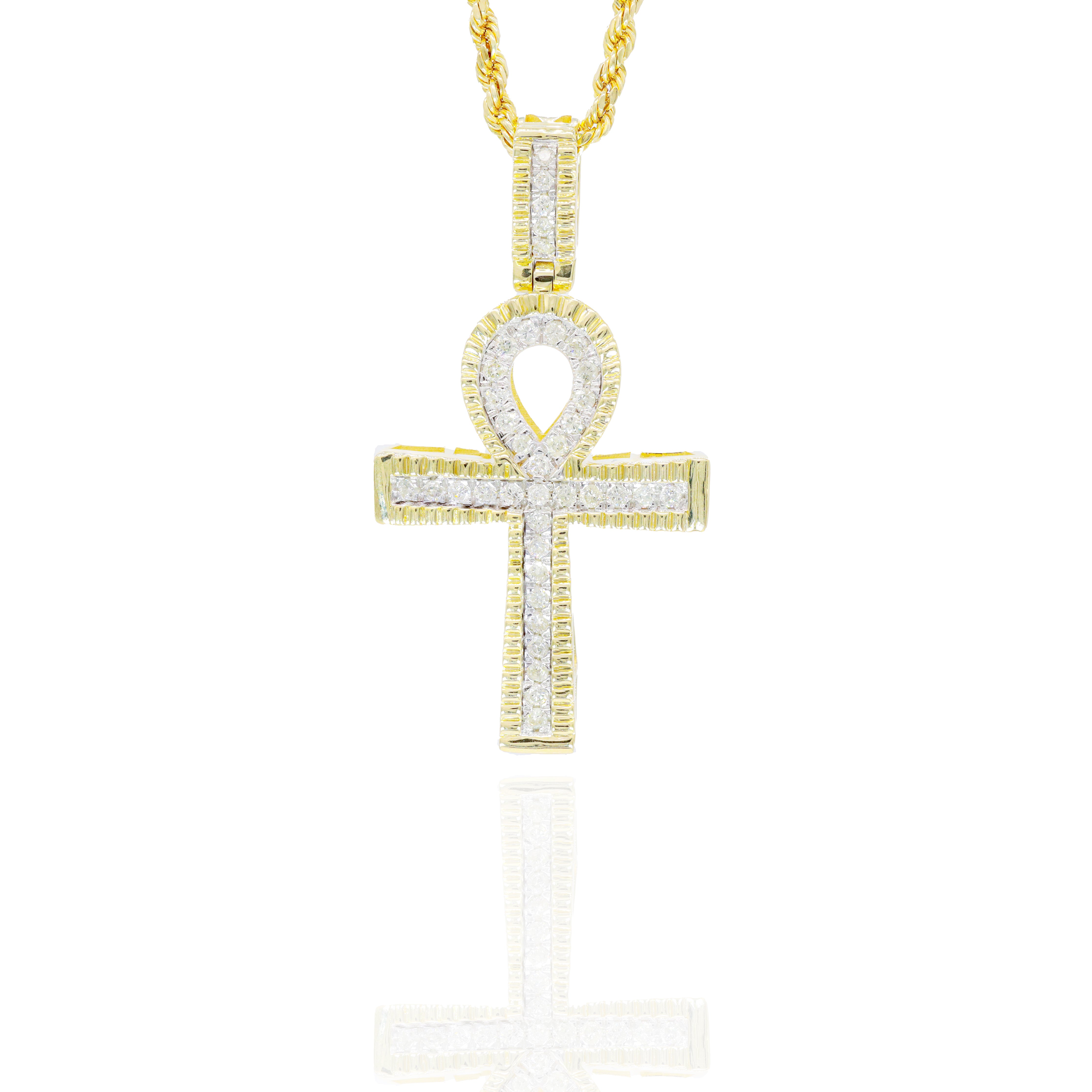 Gold Fluted Border Ankh Diamond Pendant