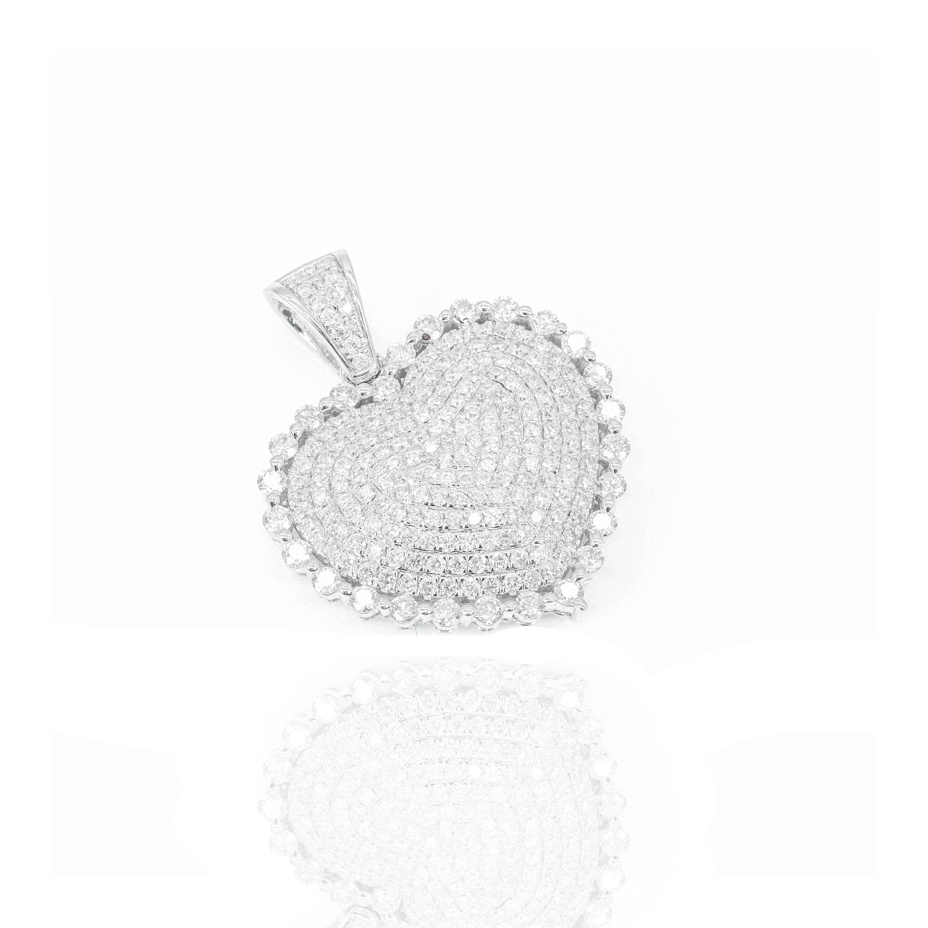 Diamond Heart With Big Pointer Border Pendant