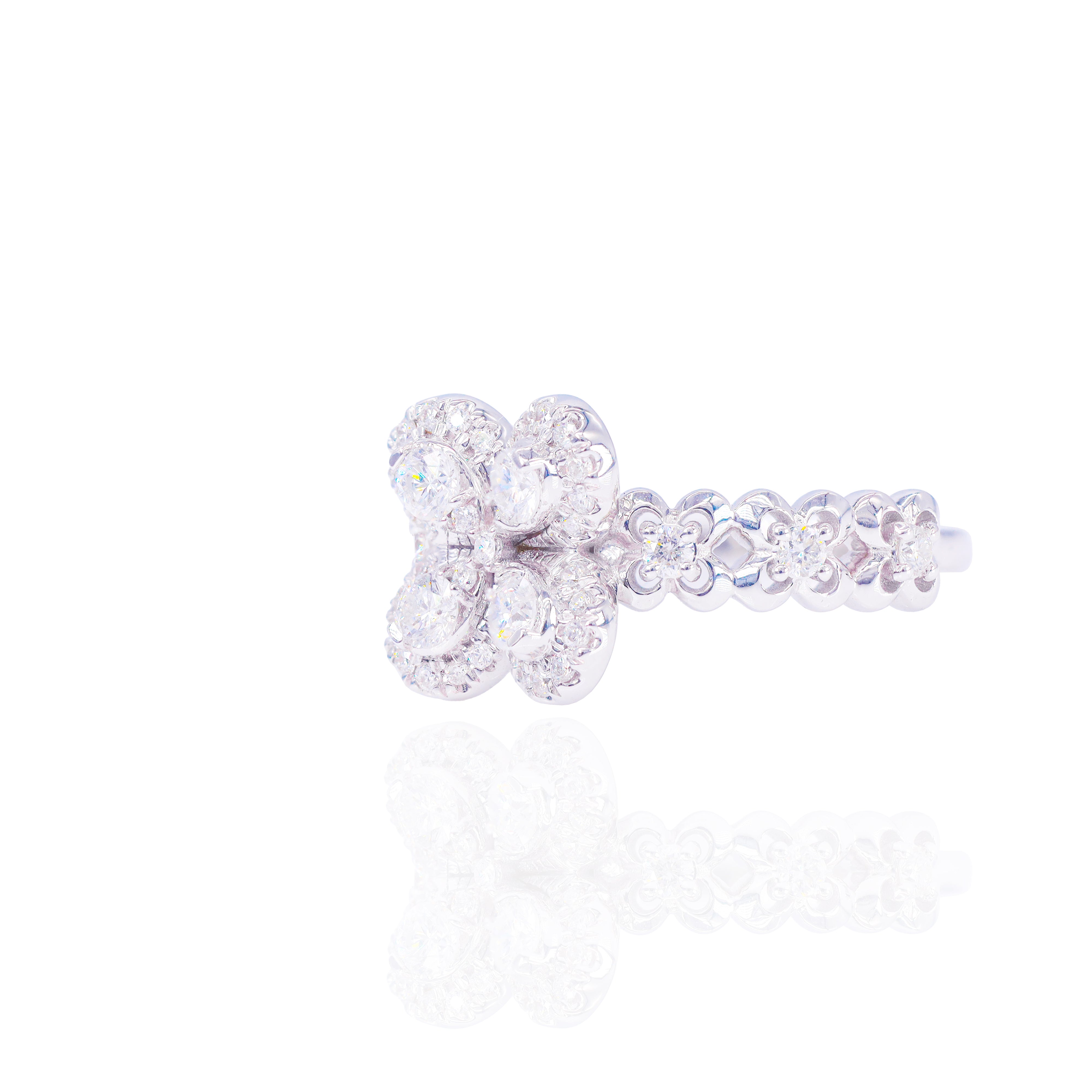 Clover Diamond Ring