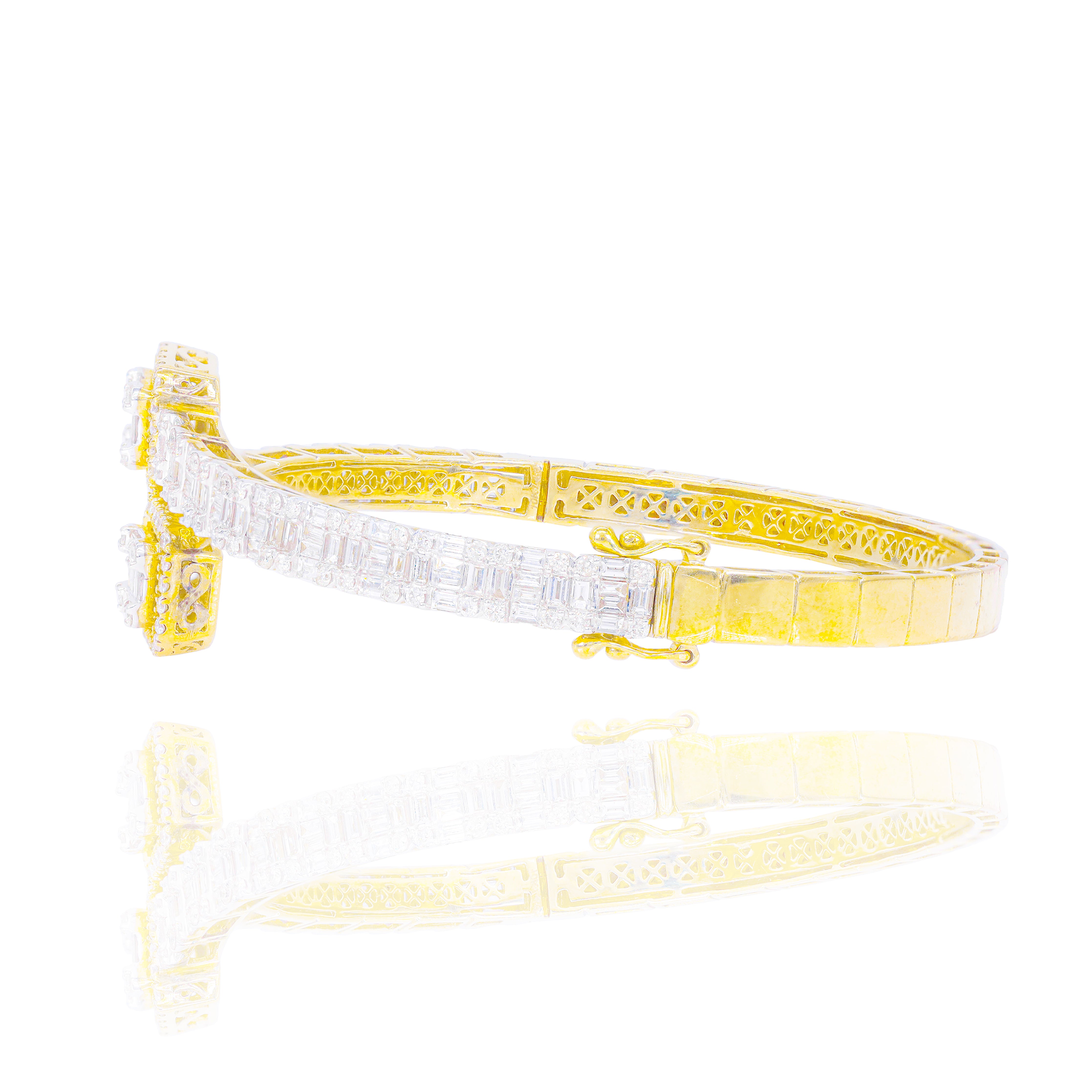 Baguette & Round Half Way Diamond Bangle