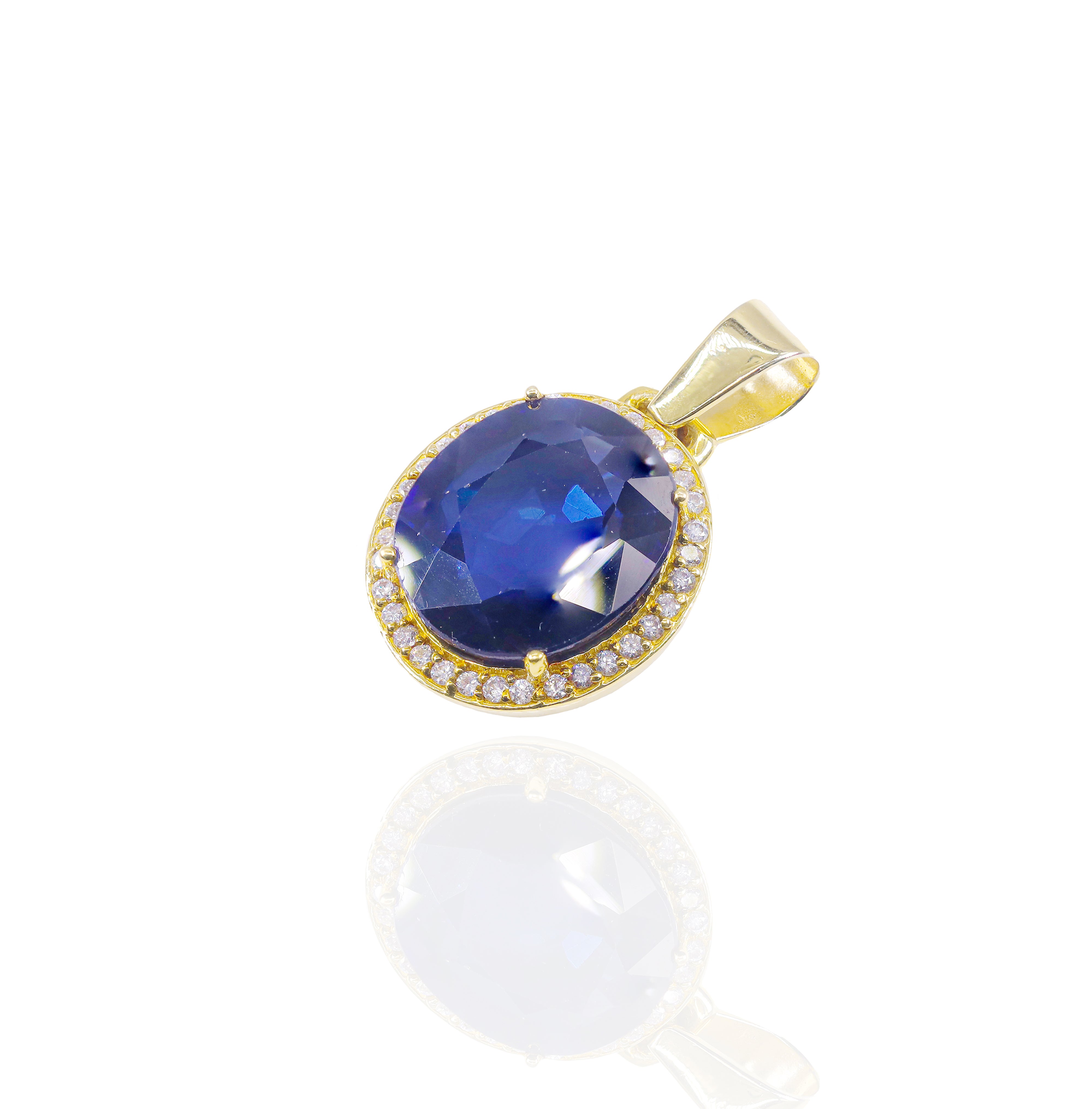 Blue Sapphire Diamond Bezel Diamond Pendant