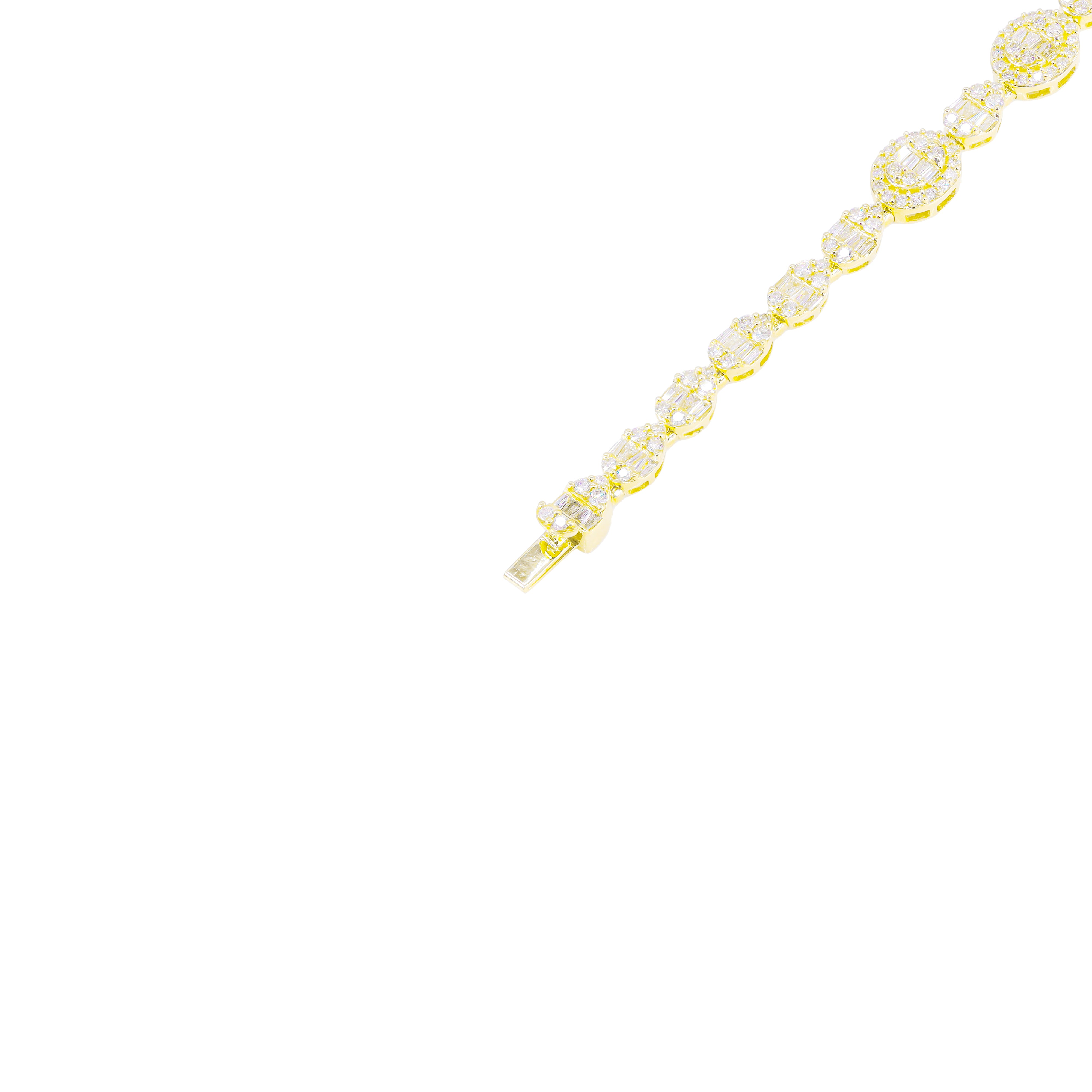 Round & Pear Shaped Baguette & Round Diamond Bracelet