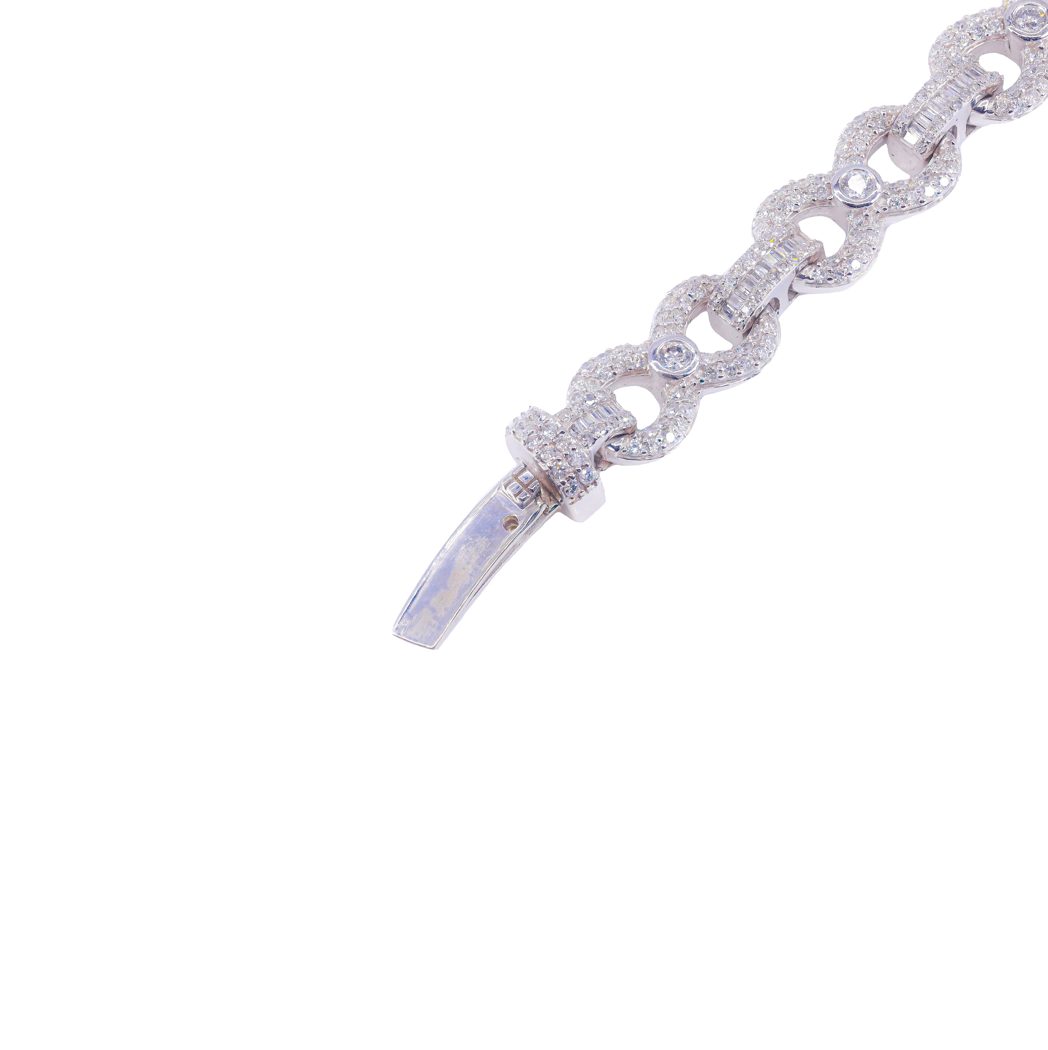 Center Pointer Diamond Infinity Link Chain