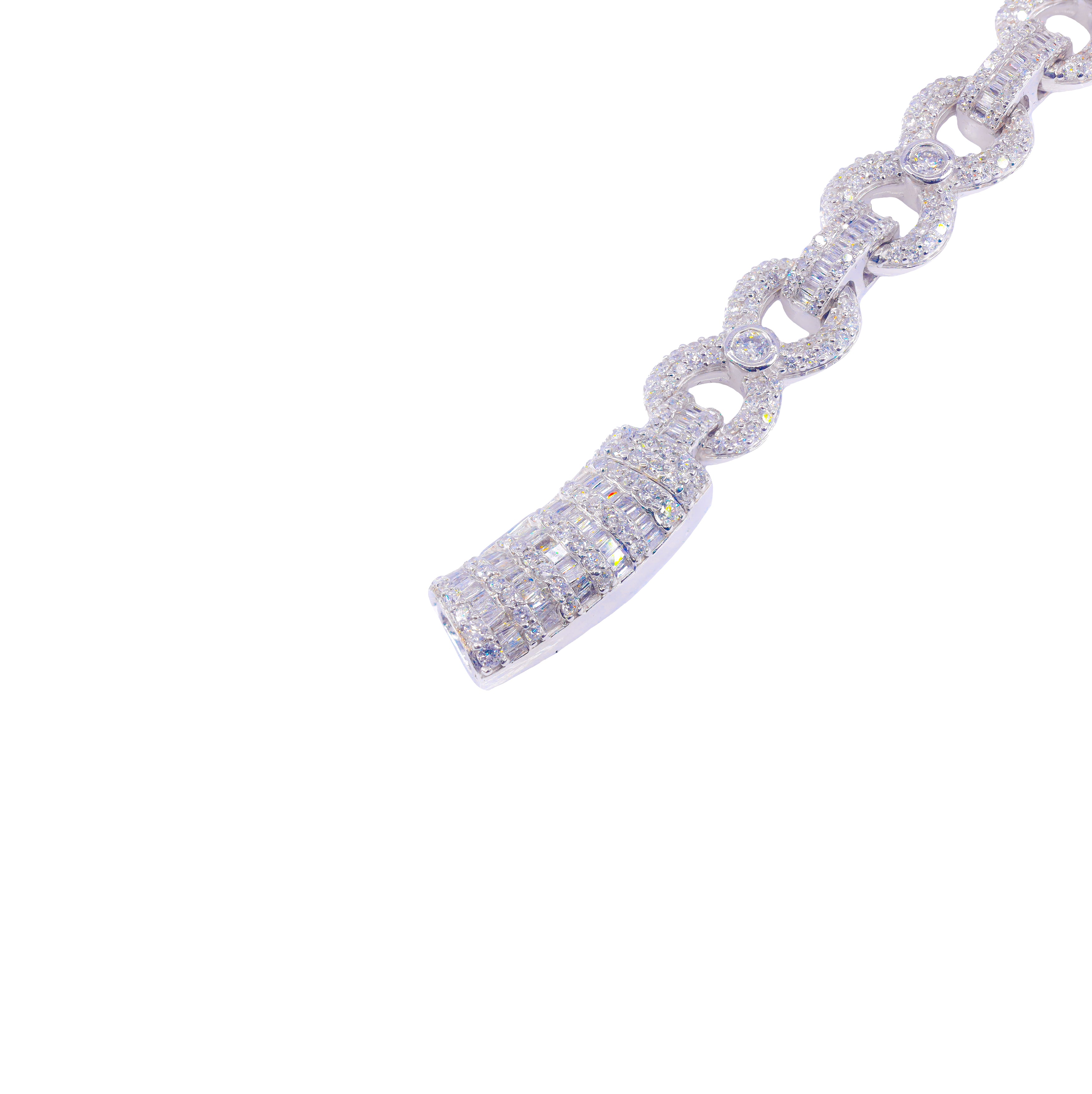 Center Pointer Diamond Infinity Link Chain