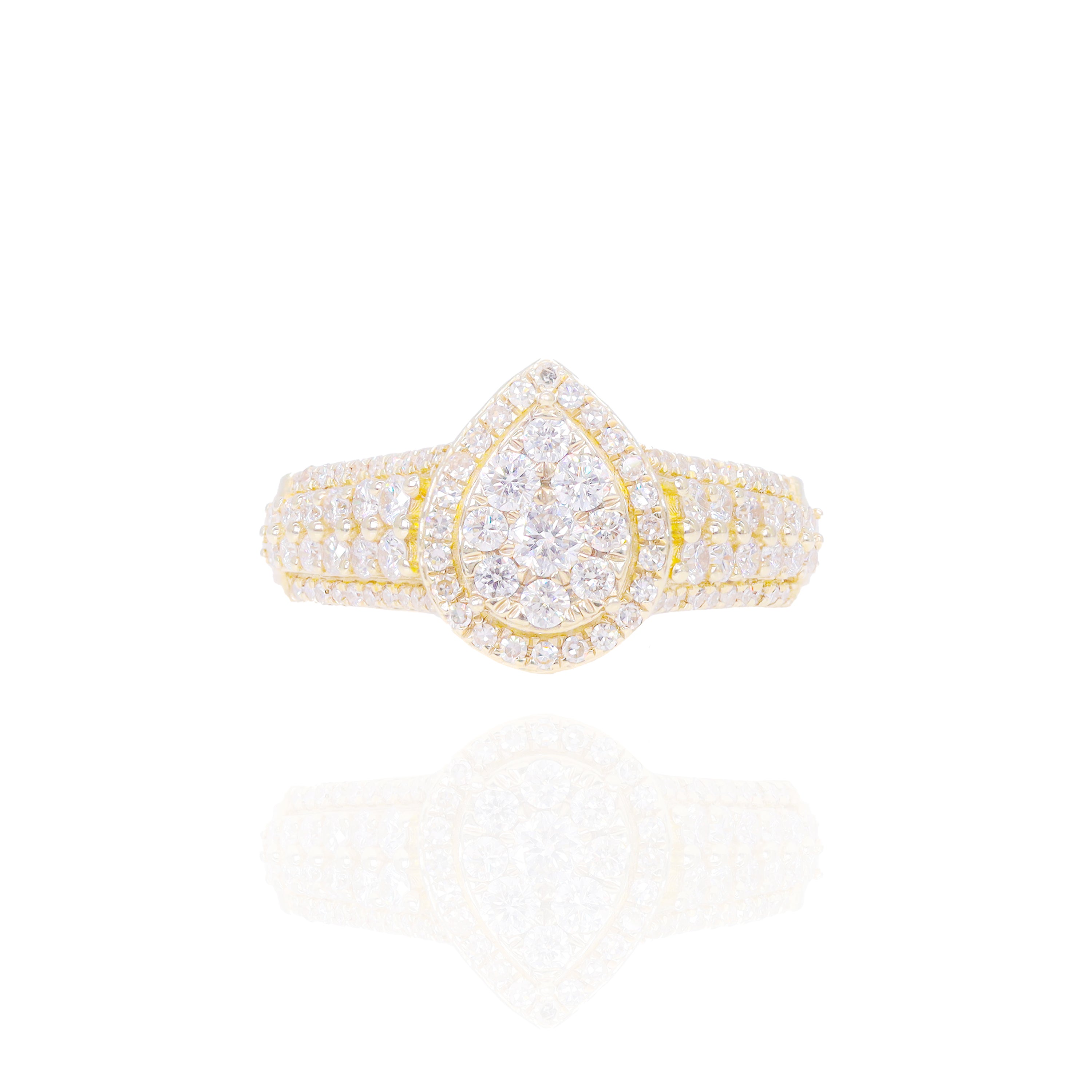 Pear Shape Diamond Engagement Ring with Halo (Trio-Set)