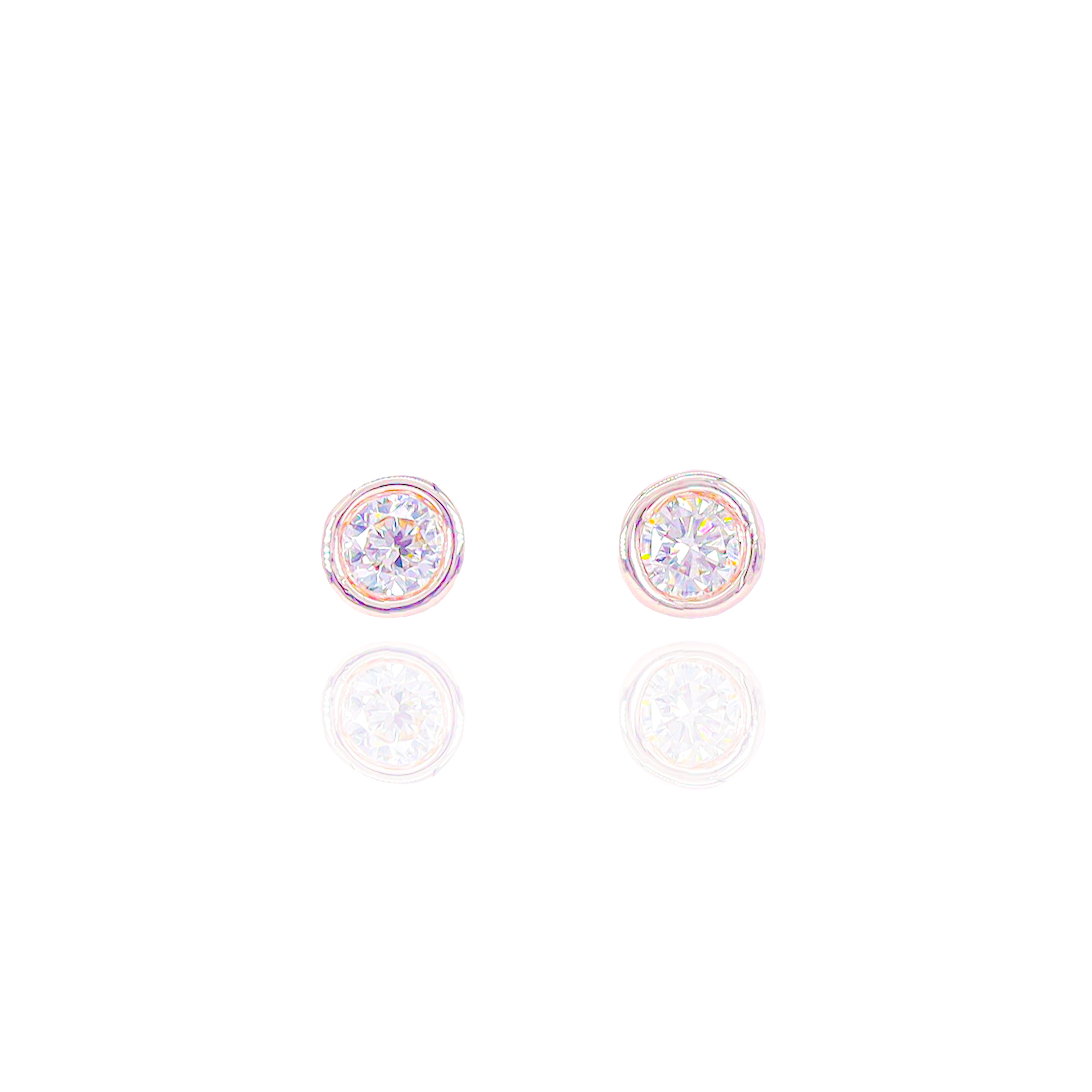 6-Pointer Solitaire Round Diamond Stud Earrings