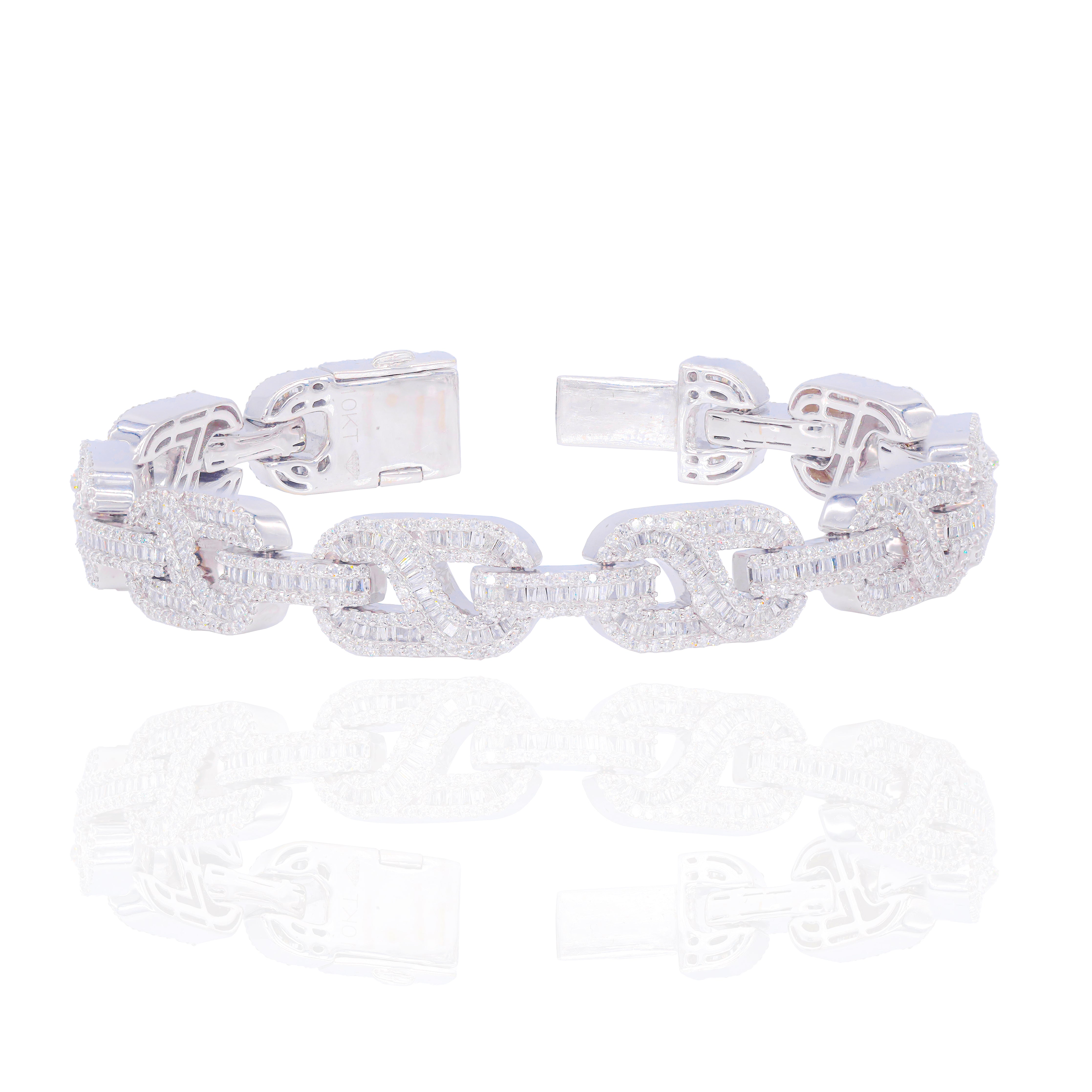 Baguette Gucci Link Diamond Bracelet