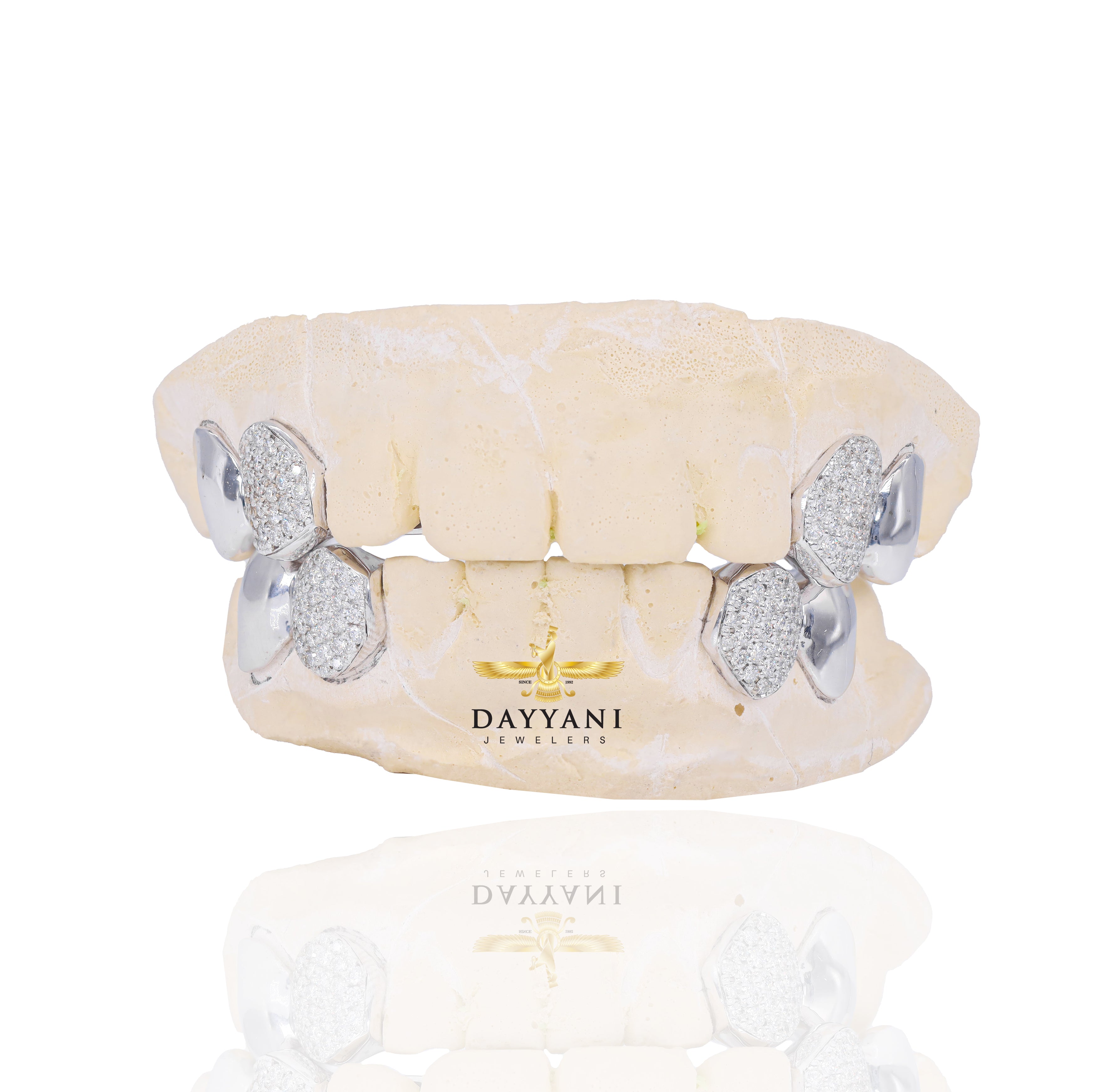 Custom 4 Teeth Diamond Fang 4 Teeth Solid Gold Teeth Top & Bottom Gril